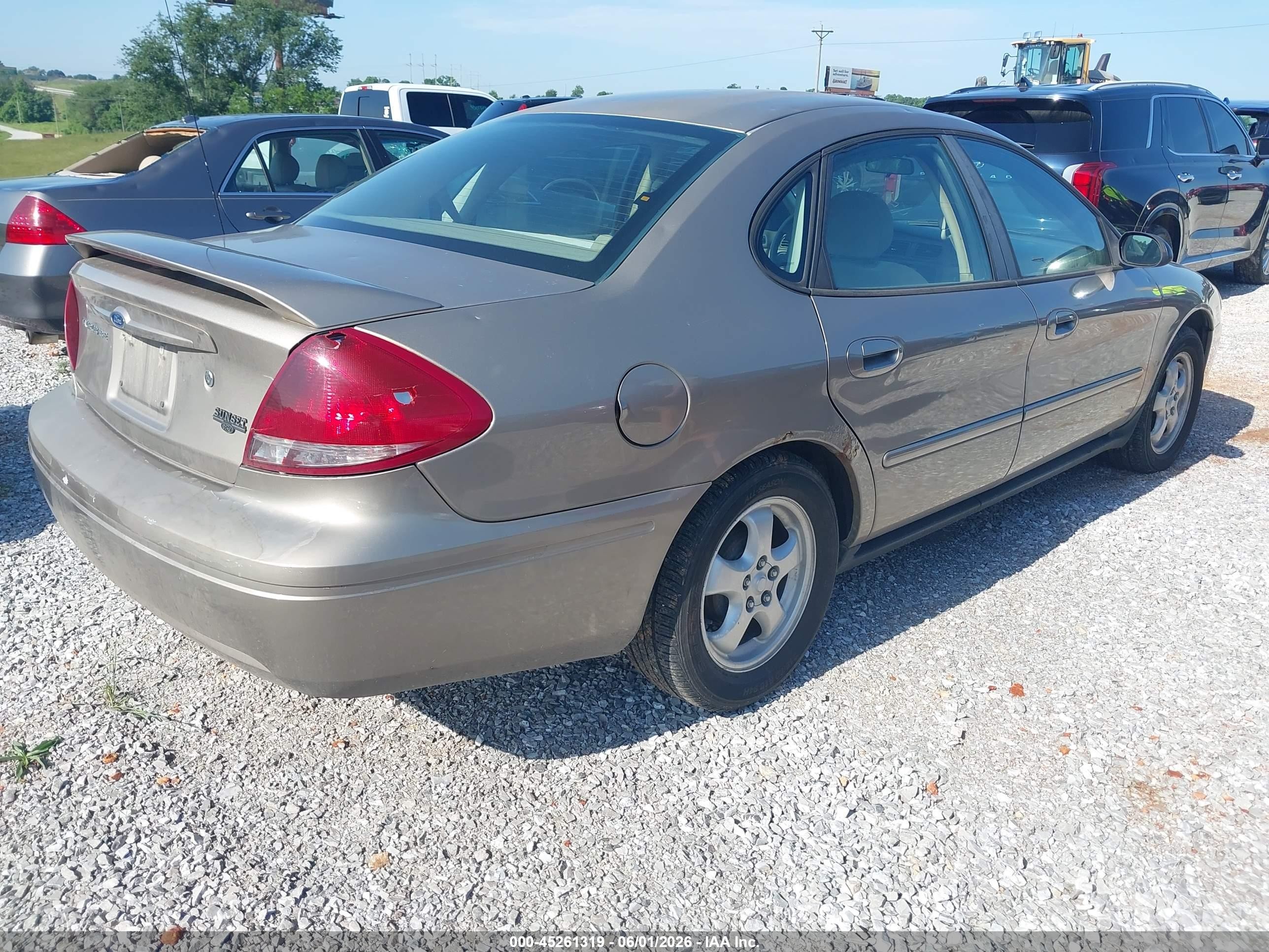 2006 Ford Taurus Se Tan vin: 1FAFP53U46A217500