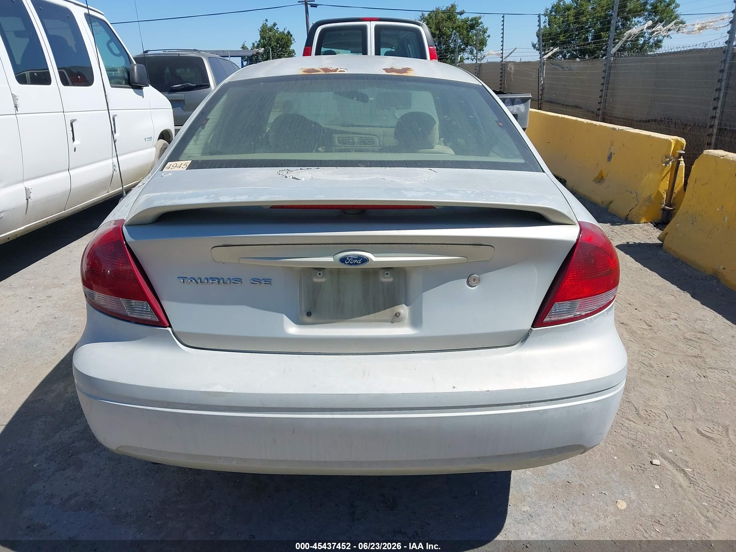 2006 Ford Taurus Se Gray vin: 1FAFP53U46A219456