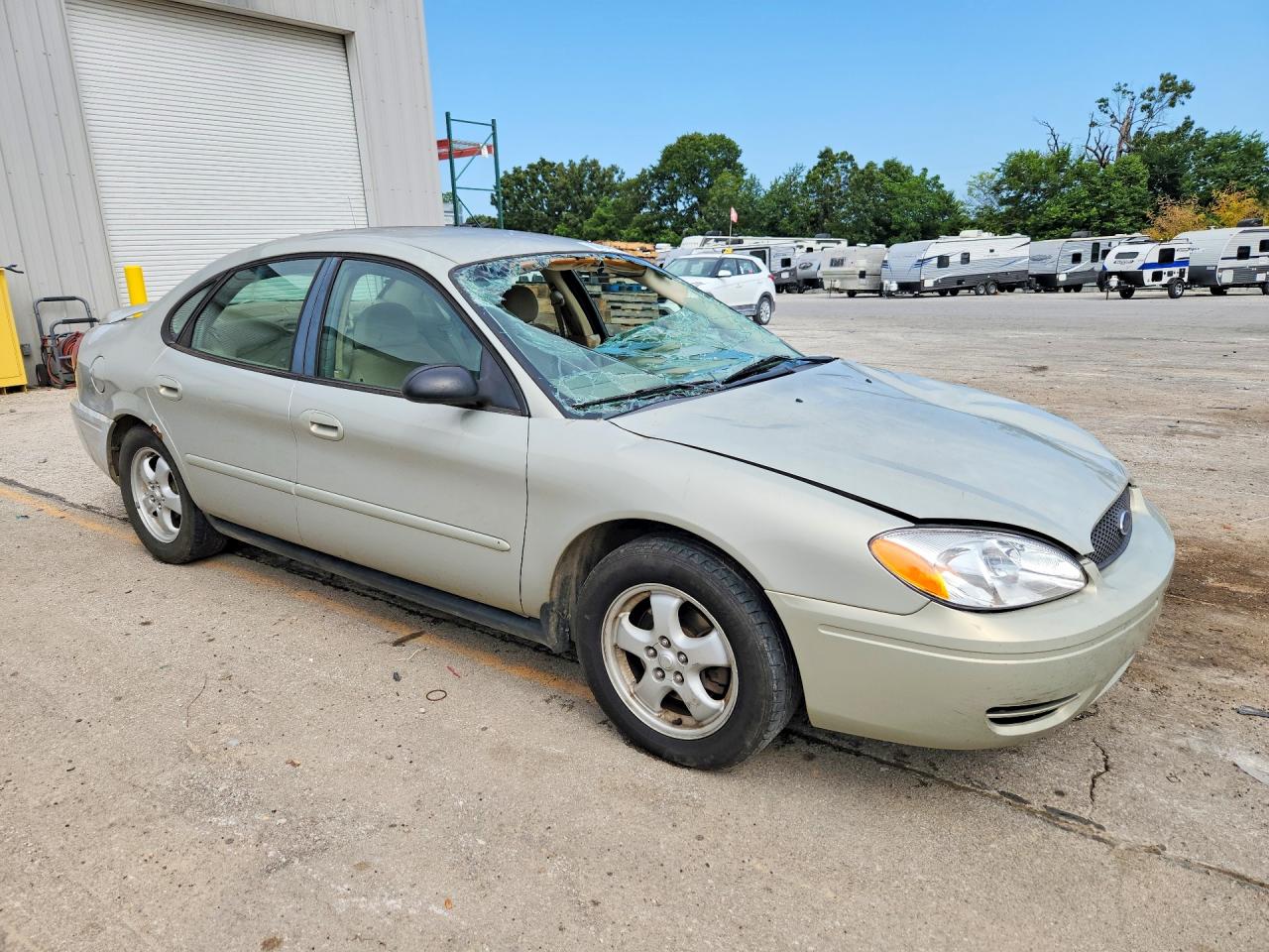 2006 Ford Taurus Se Beige vin: 1FAFP53U46A220705