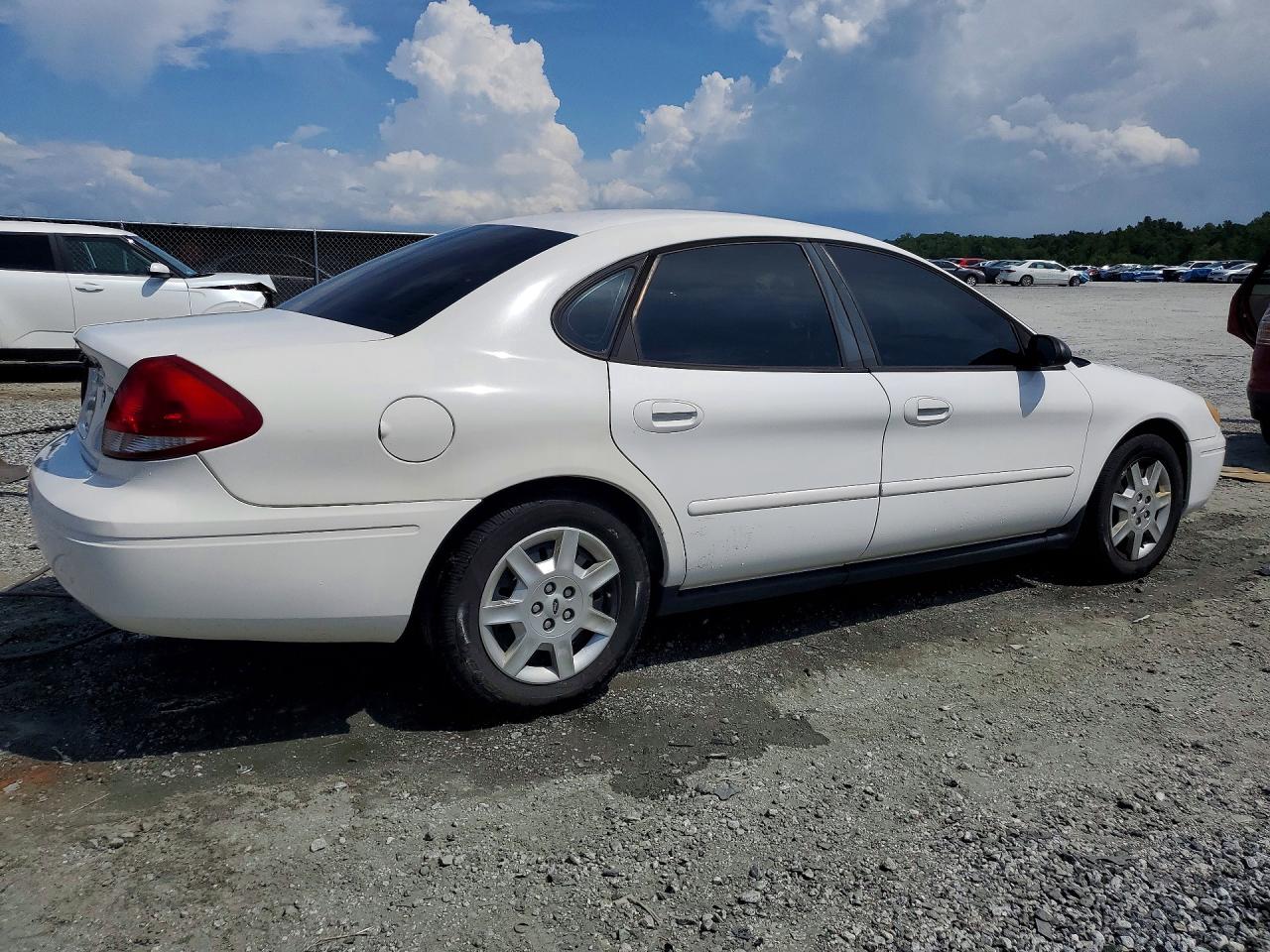 2006 Ford Taurus Se White vin: 1FAFP53U46A246950