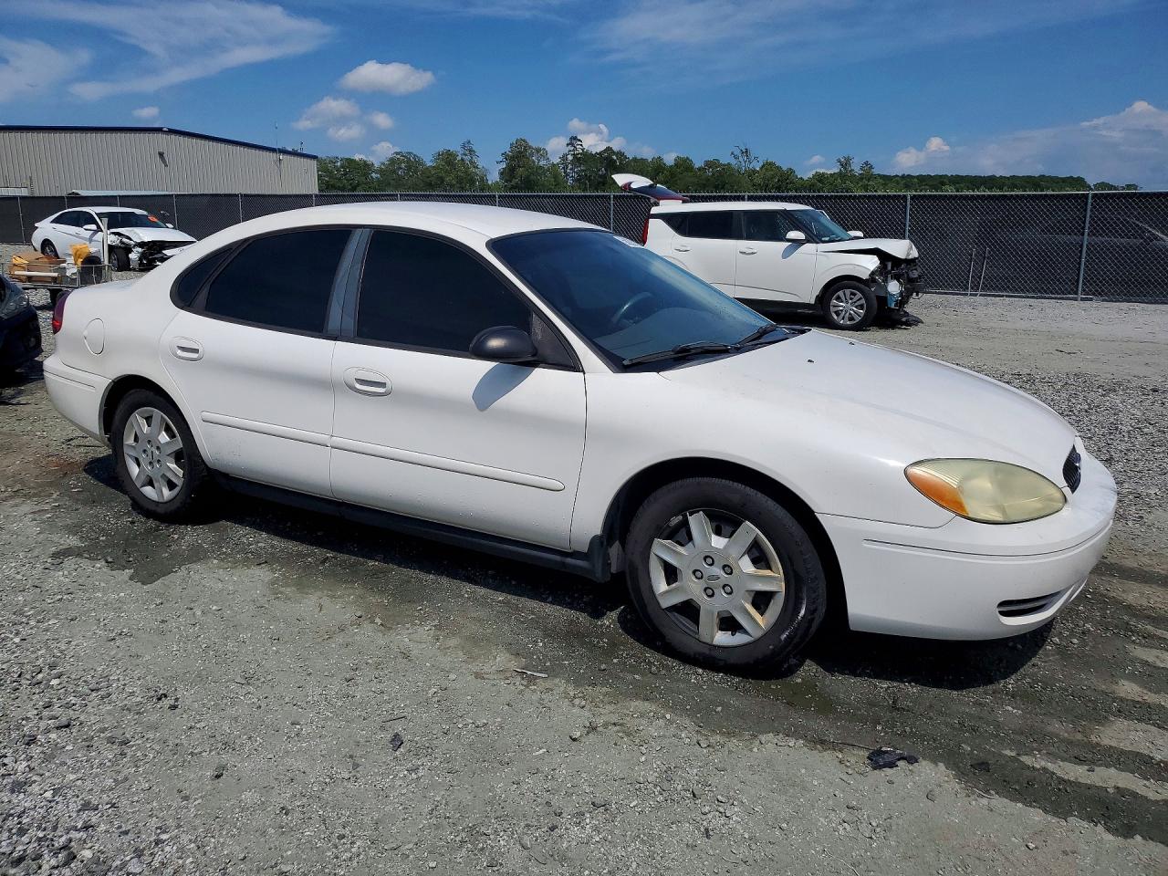 2006 Ford Taurus Se White vin: 1FAFP53U46A246950