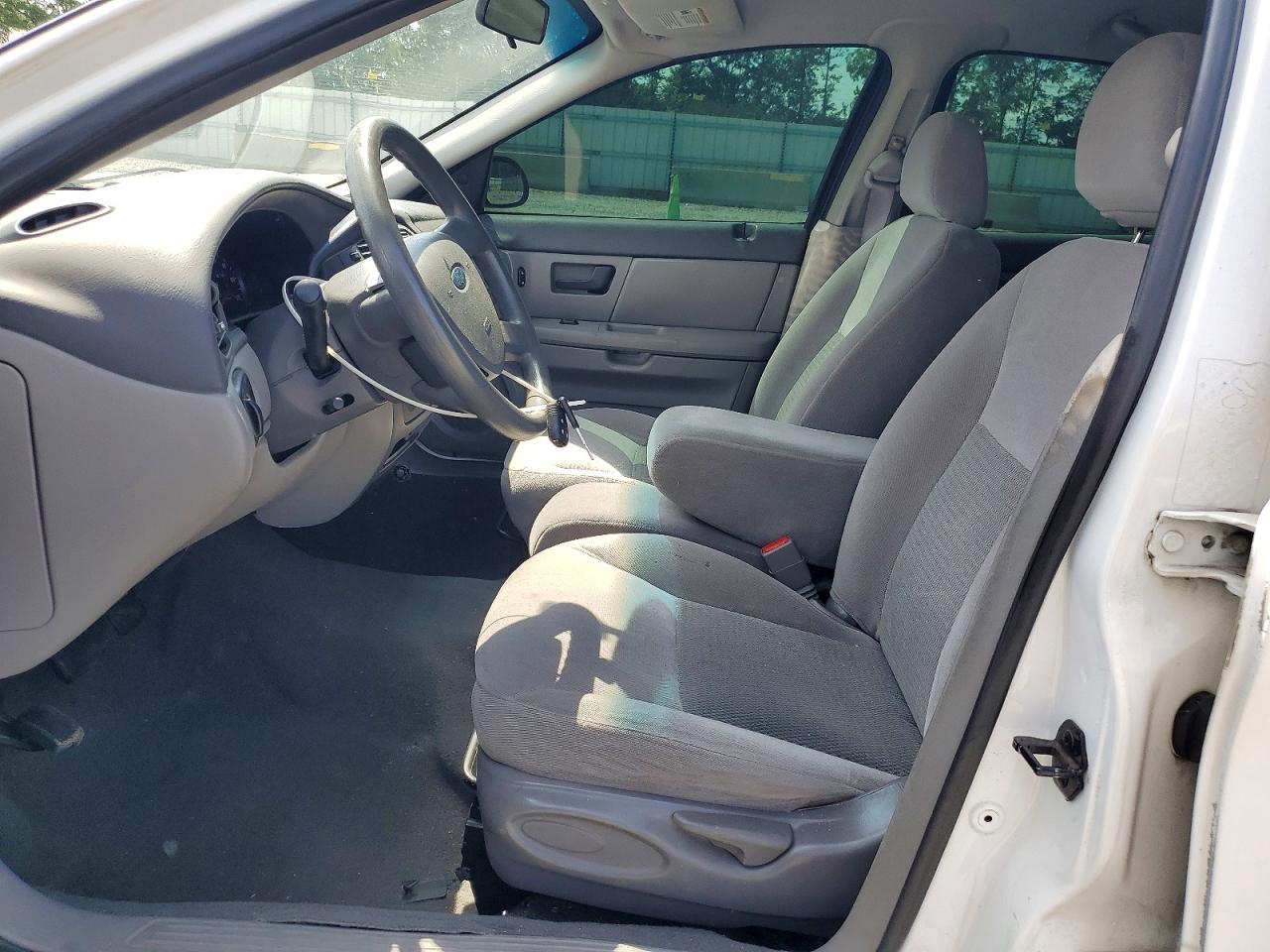 2006 Ford Taurus Se White vin: 1FAFP53U46A246950