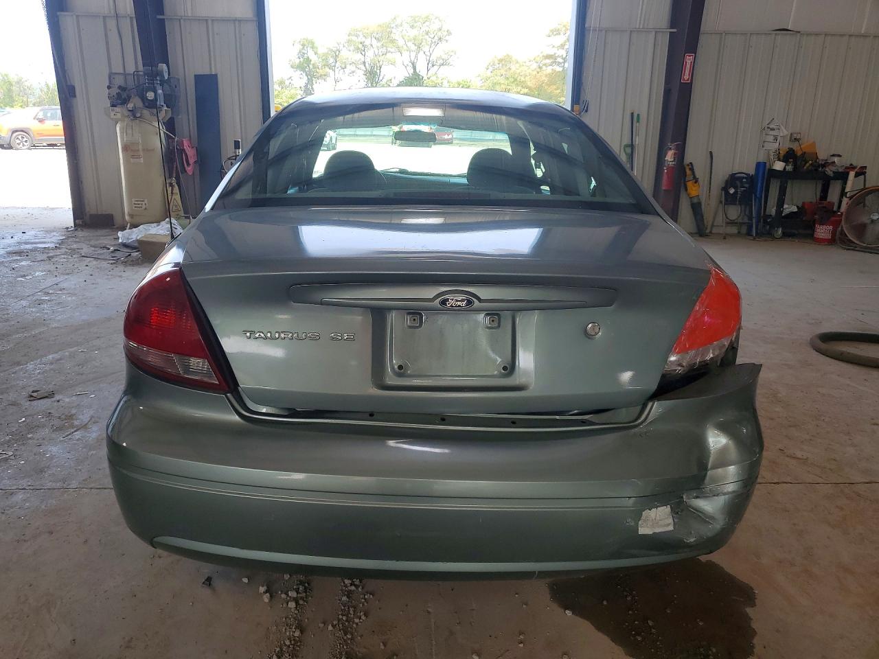 2006 Ford Taurus Se Gray vin: 1FAFP53U46A261884