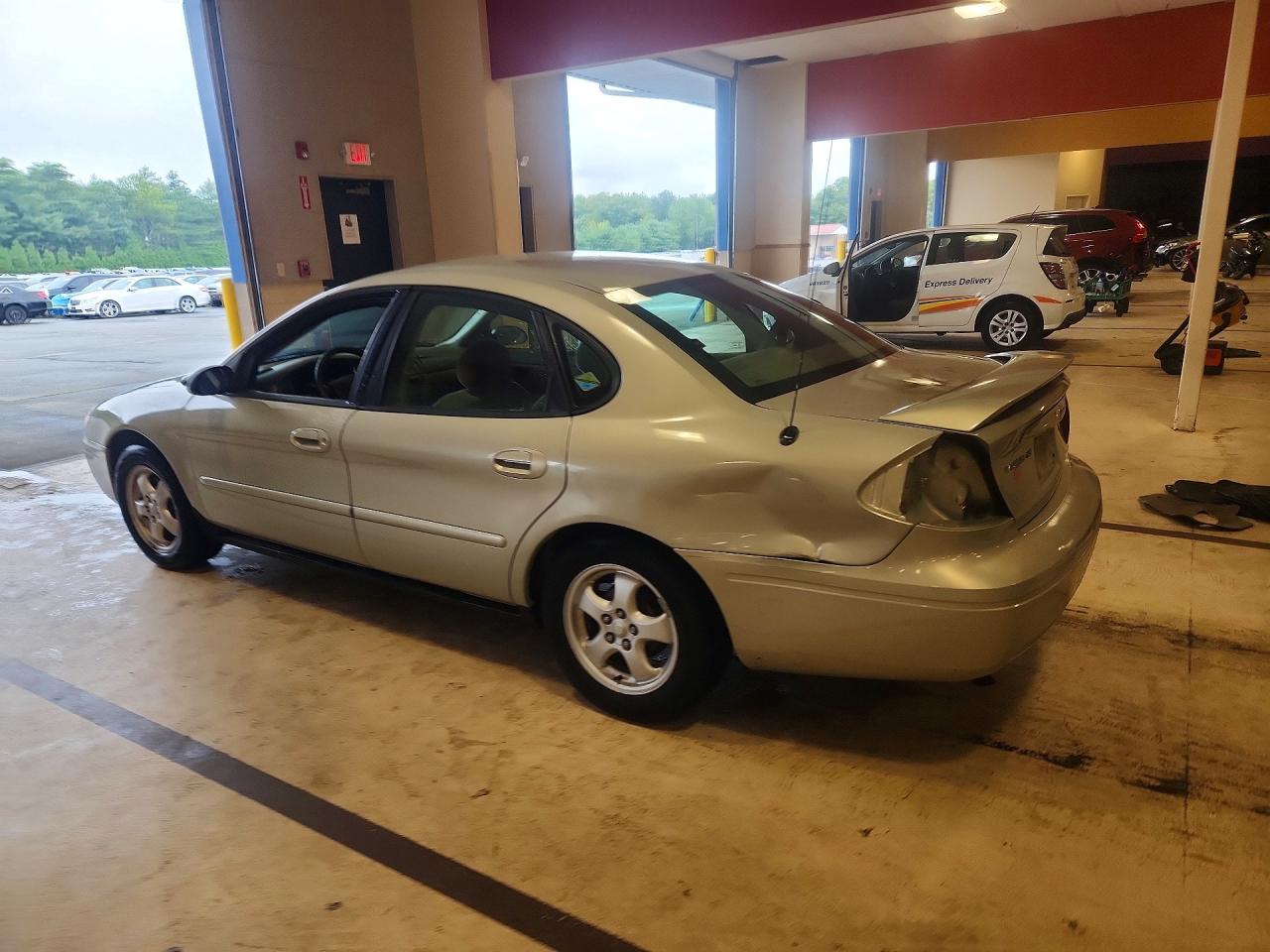 2007 Ford Taurus Se Золотой vin: 1FAFP53U47A183558