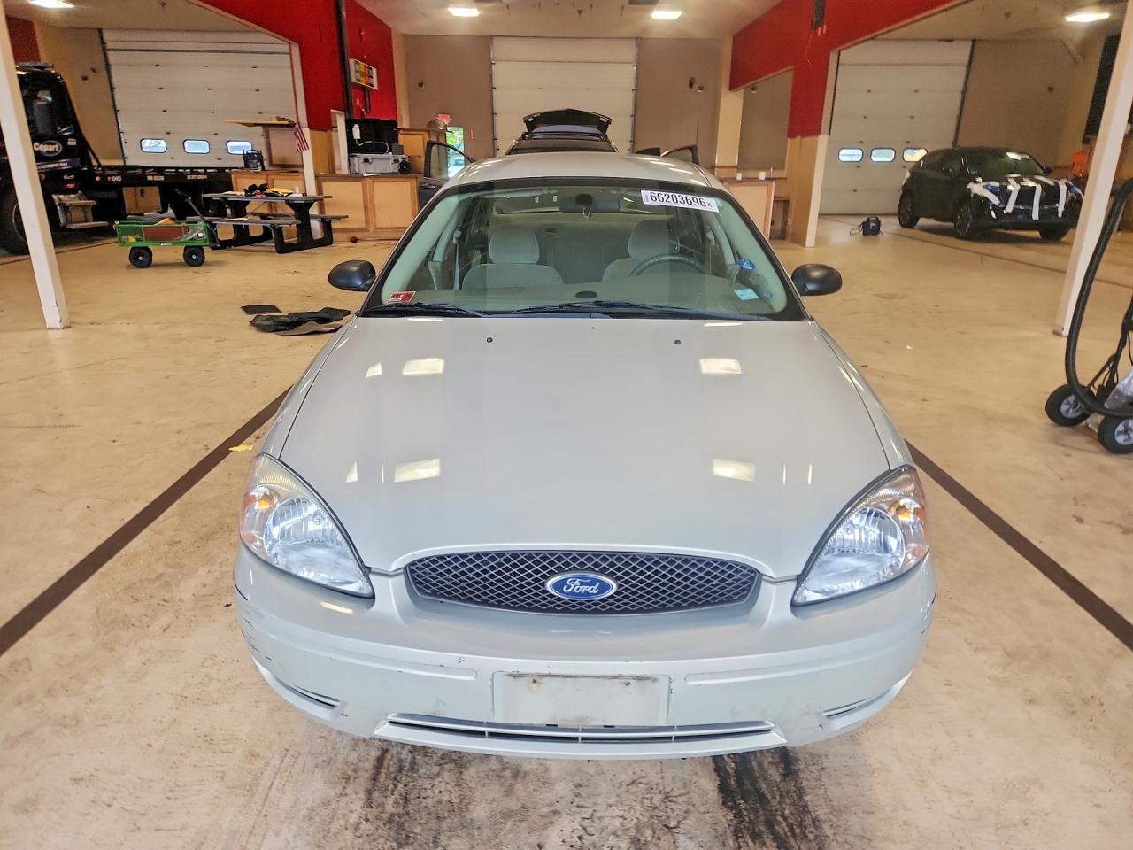 2007 Ford Taurus Se Золотой vin: 1FAFP53U47A183558