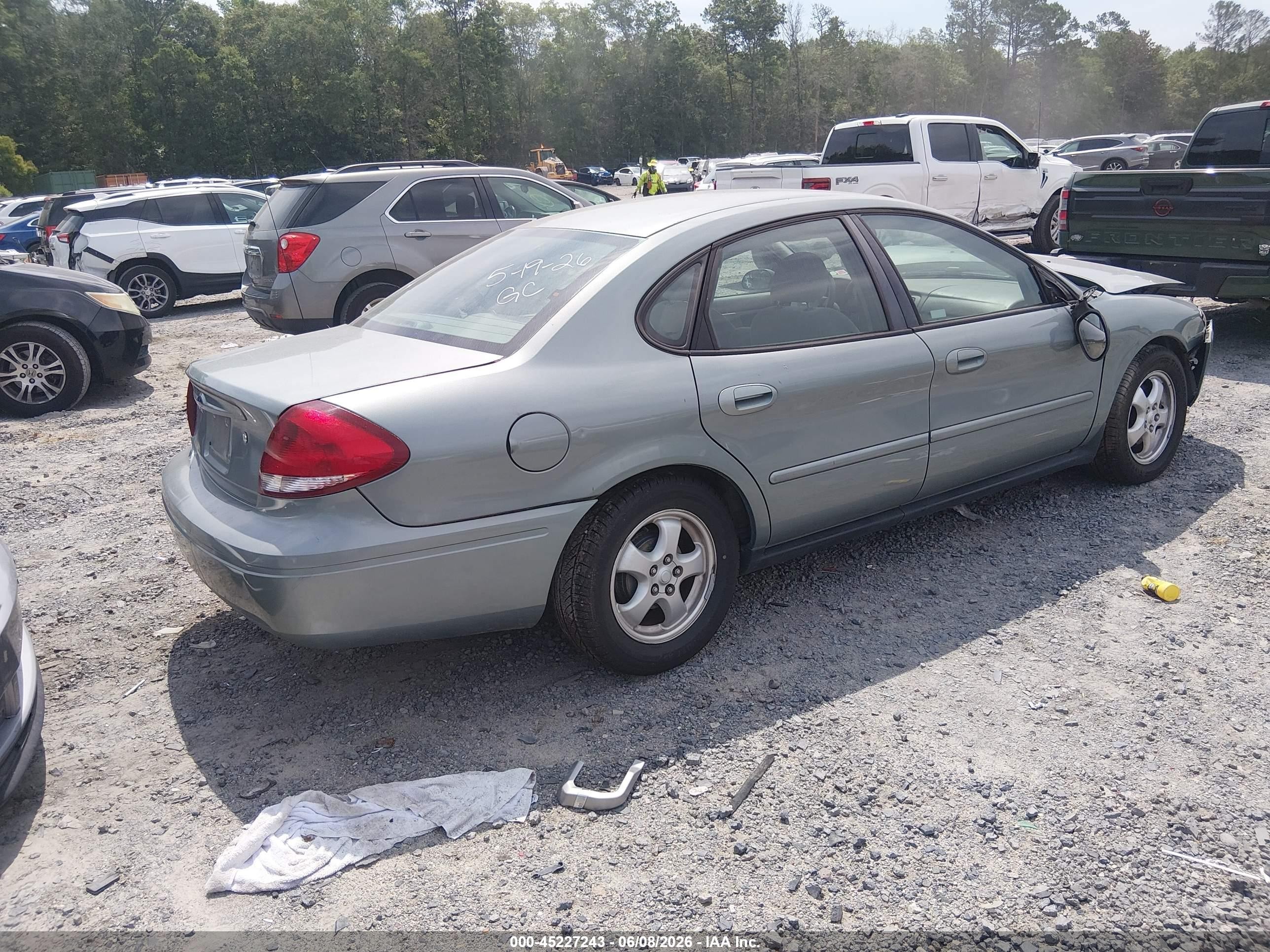 2006 Ford Taurus Se Green vin: 1FAFP53U56A115221