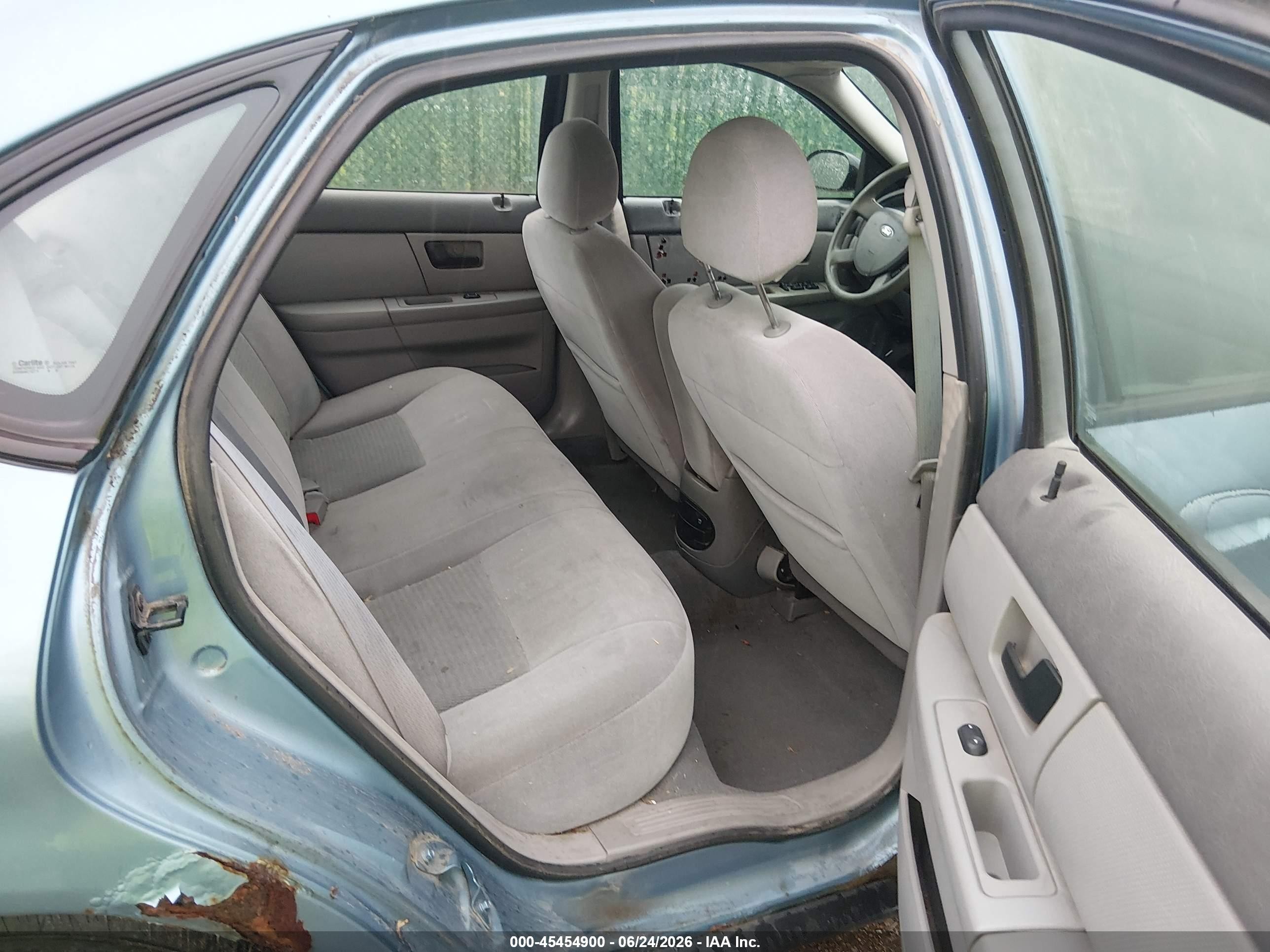 2007 Ford Taurus Se Blue vin: 1FAFP53U57A106536