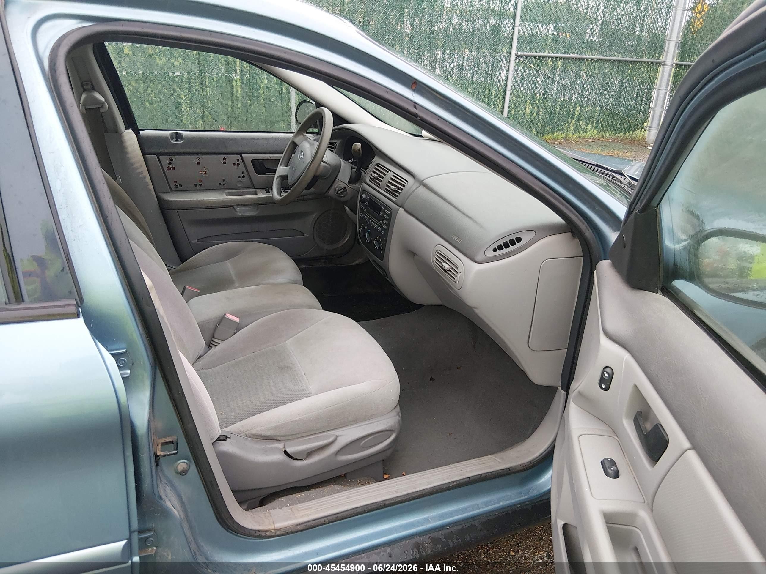 2007 Ford Taurus Se Blue vin: 1FAFP53U57A106536