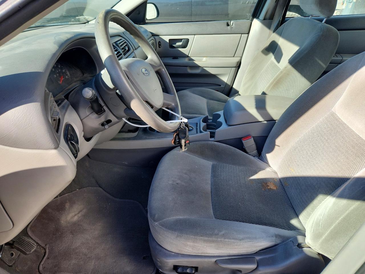 2007 Ford Taurus Se White vin: 1FAFP53U57A205664