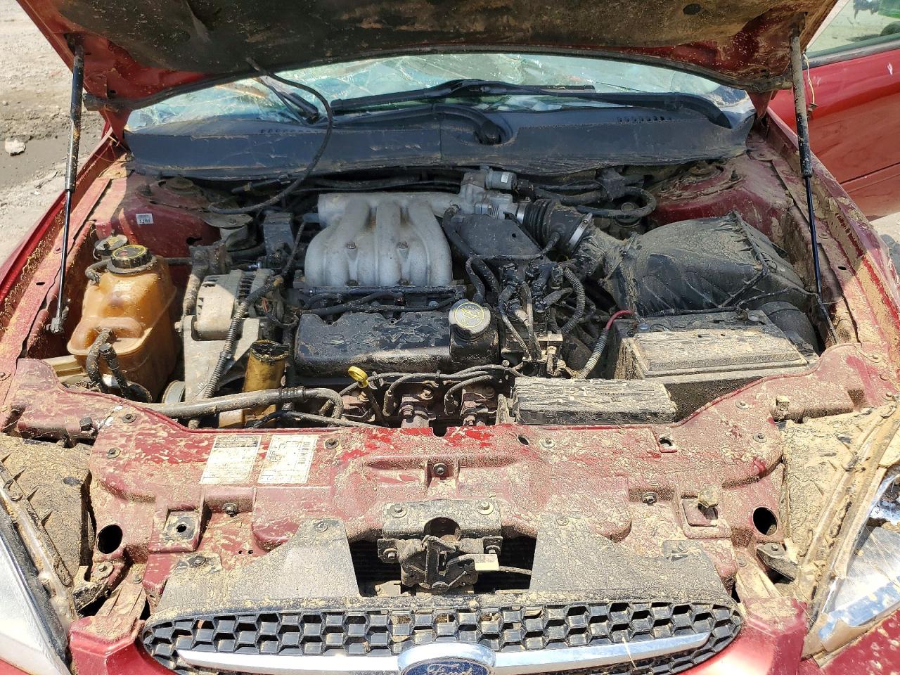 2000 Ford Taurus Se Red vin: 1FAFP53U5YA131941