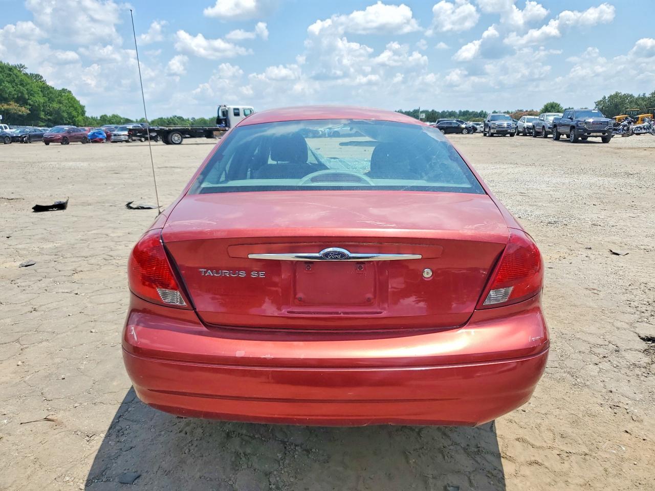 2000 Ford Taurus Se Red vin: 1FAFP53U5YA131941