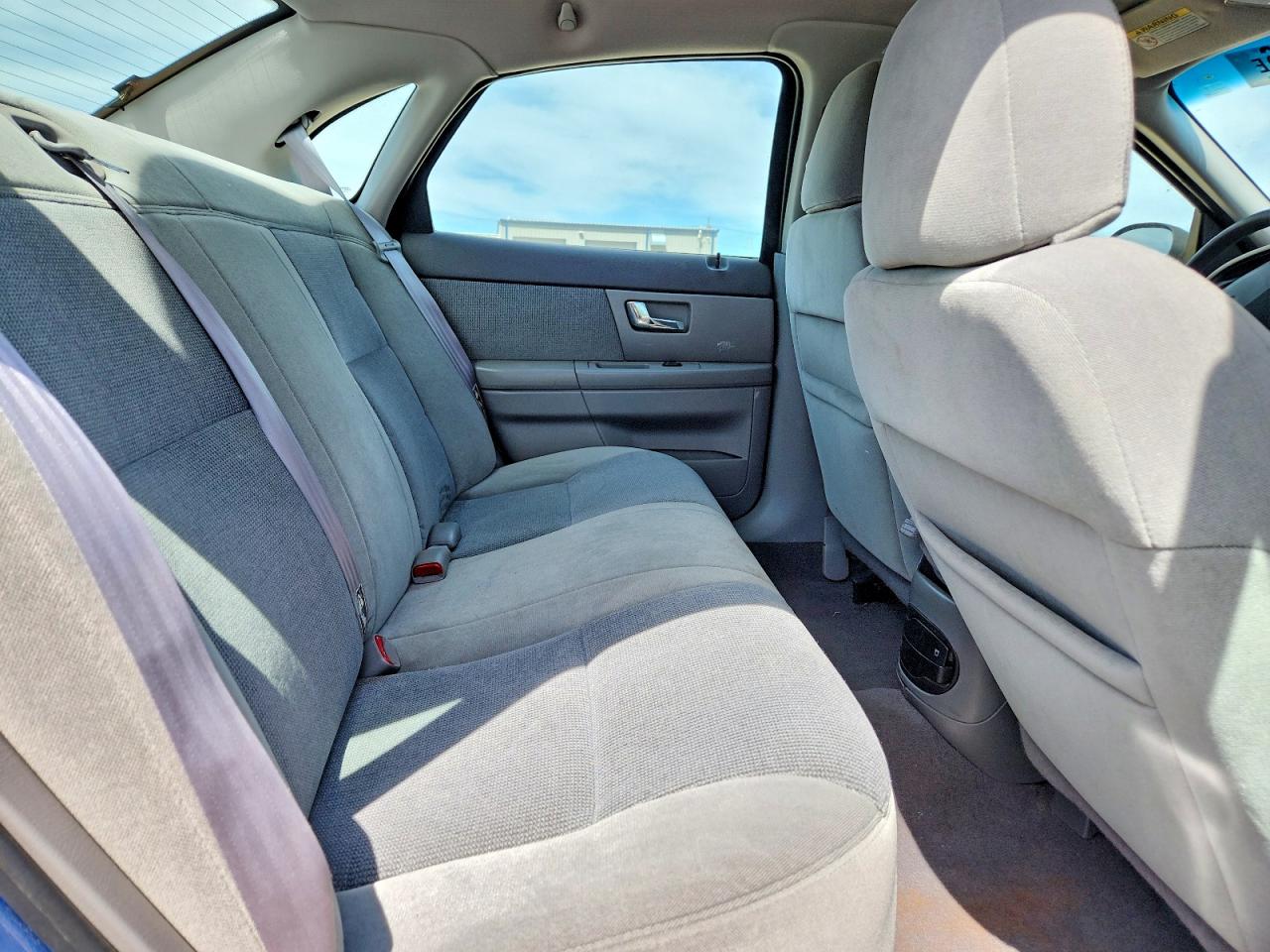 2000 Ford Taurus Se Blue vin: 1FAFP53U5YG259500