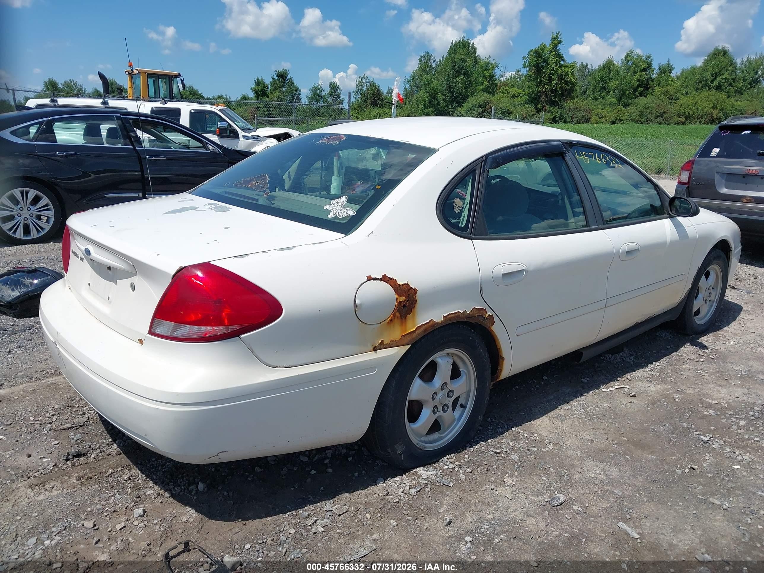 2005 Ford Taurus Se White vin: 1FAFP53U65A145326