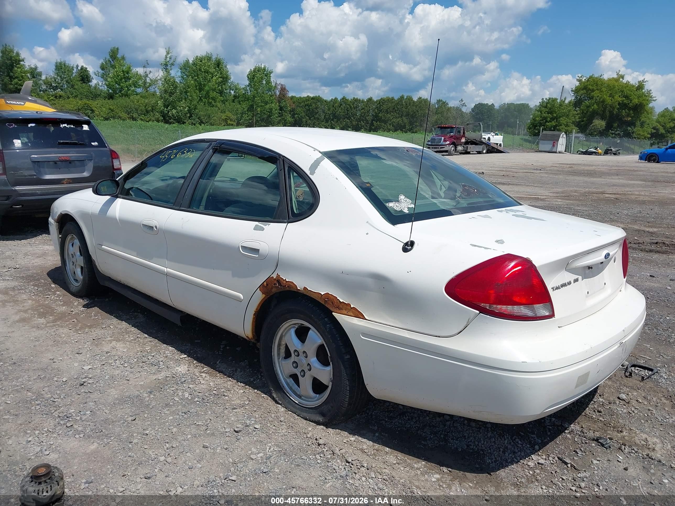 2005 Ford Taurus Se White vin: 1FAFP53U65A145326