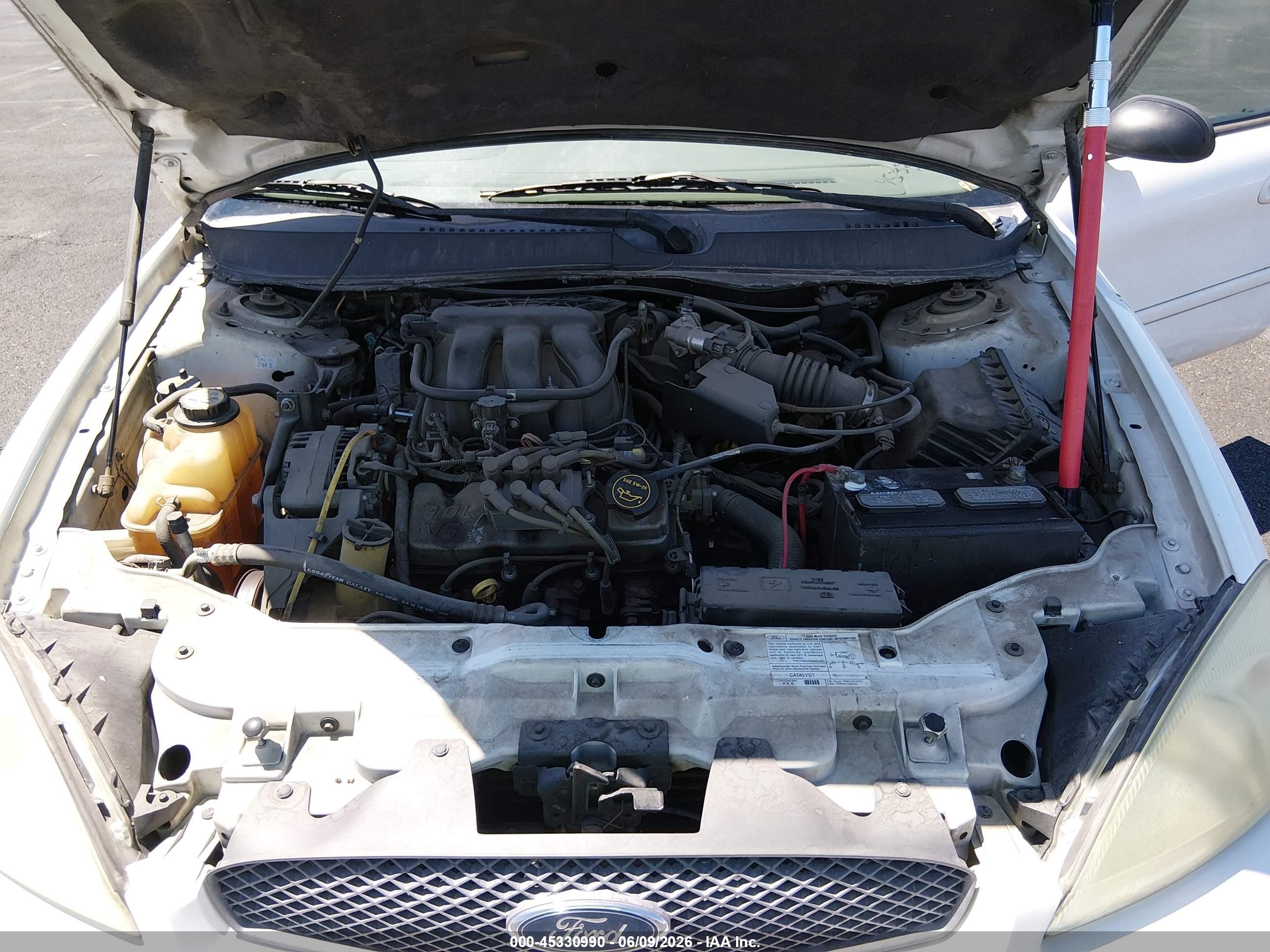 2007 Ford Taurus Se White vin: 1FAFP53U67A107324