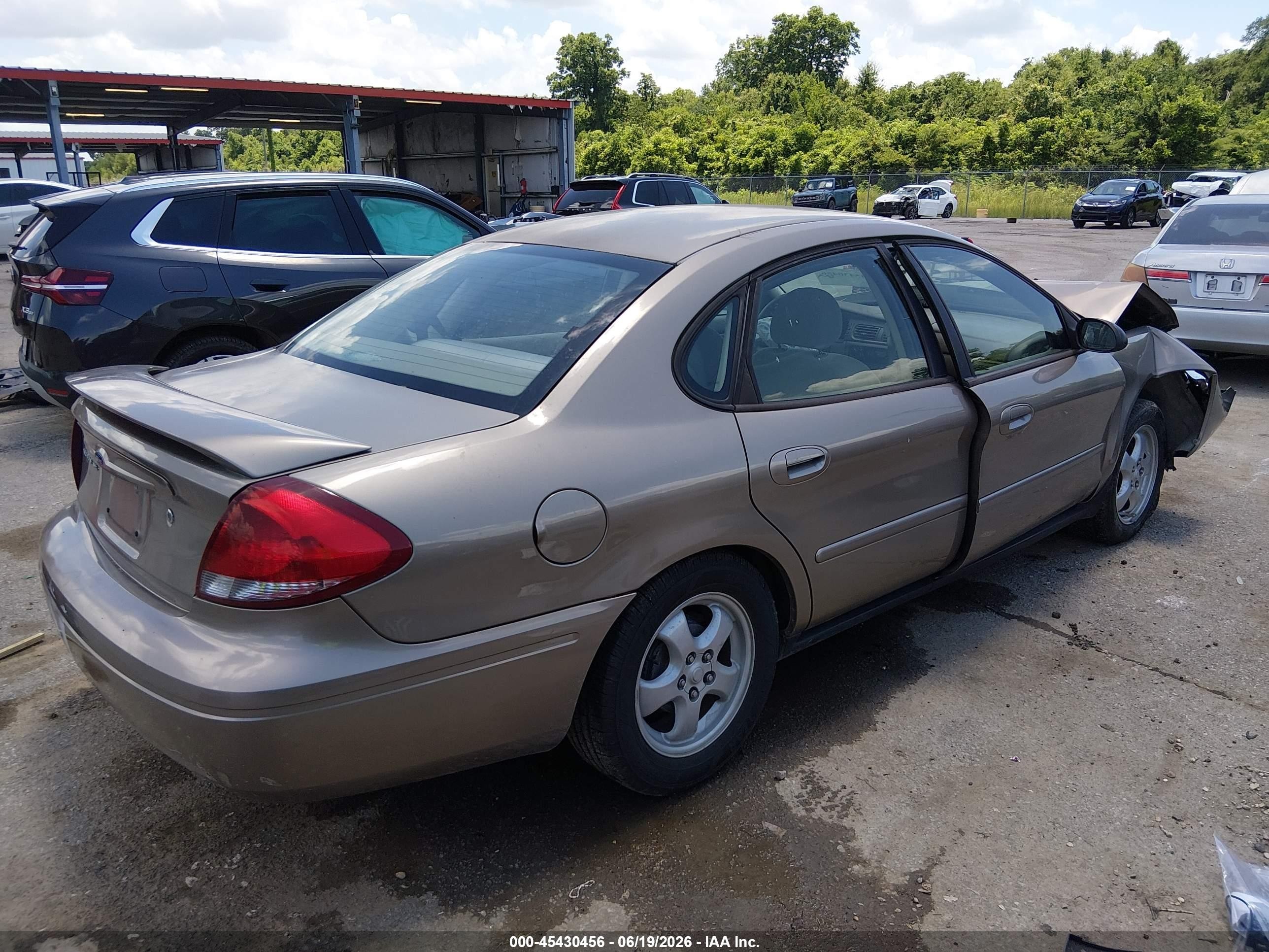 2007 Ford Taurus Se Gold vin: 1FAFP53U67A172349