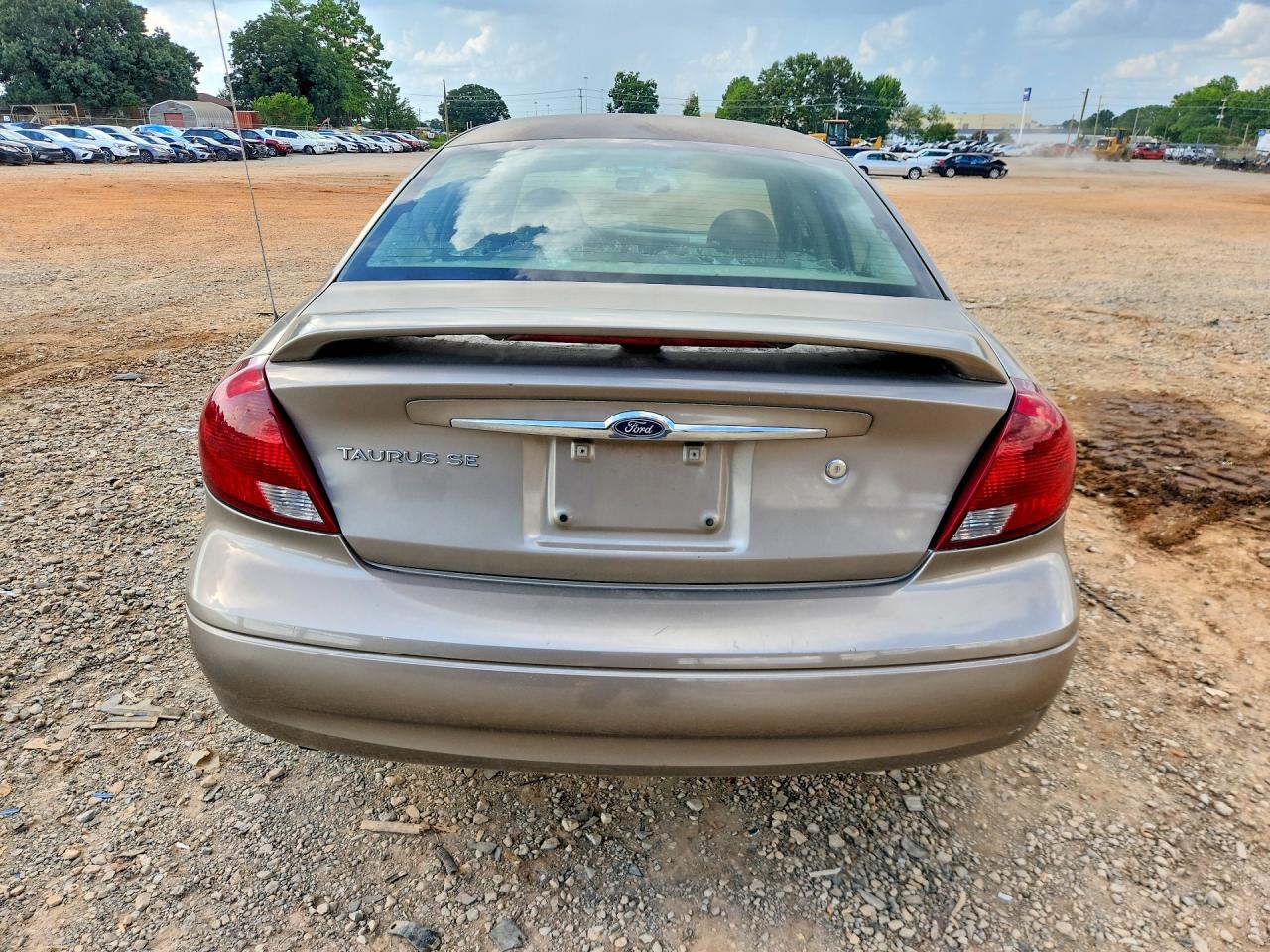 2002 Ford Taurus Se Золотой vin: 1FAFP53U72G219474