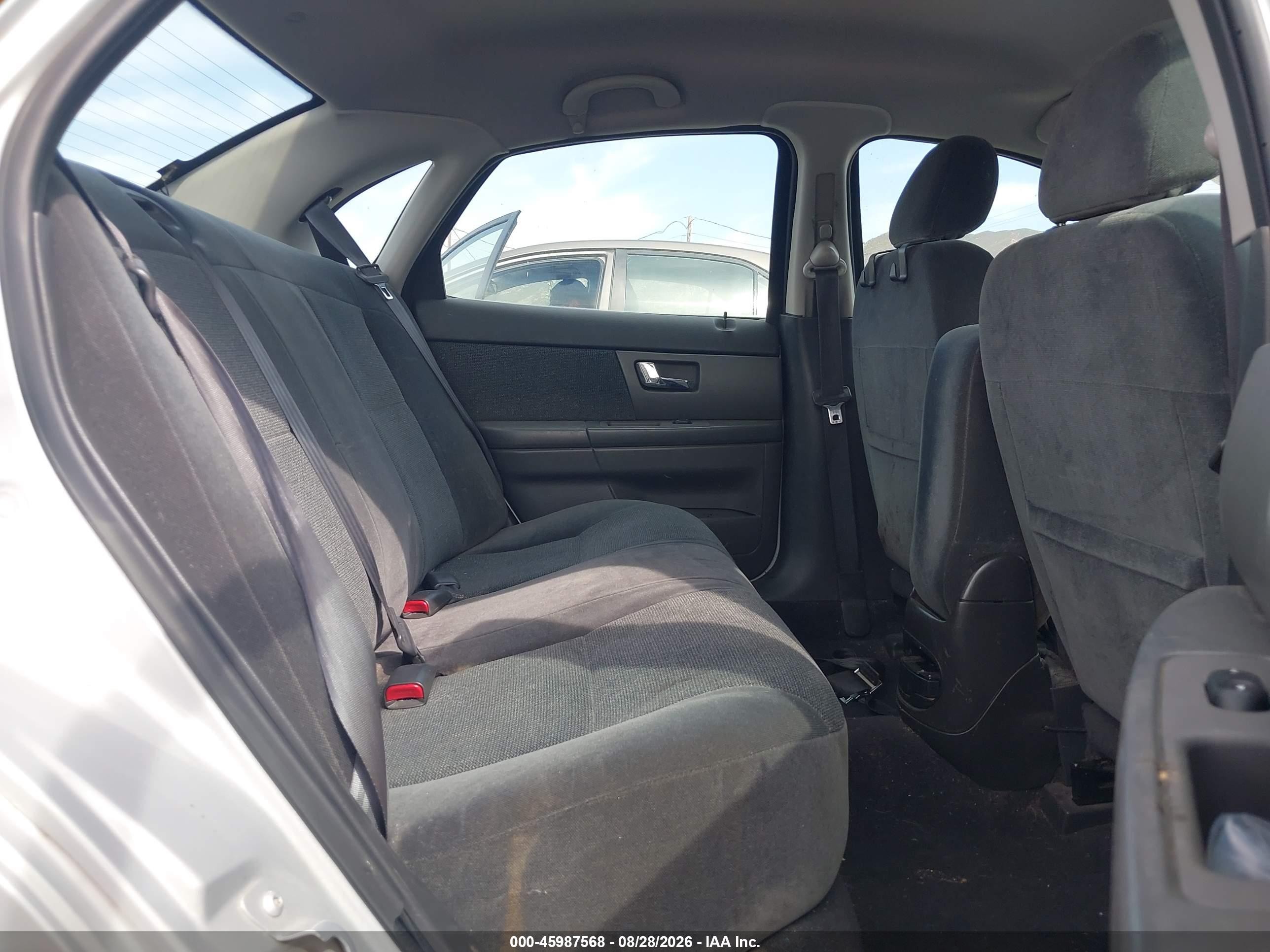 2002 Ford Taurus Se Silver vin: 1FAFP53U72G225288