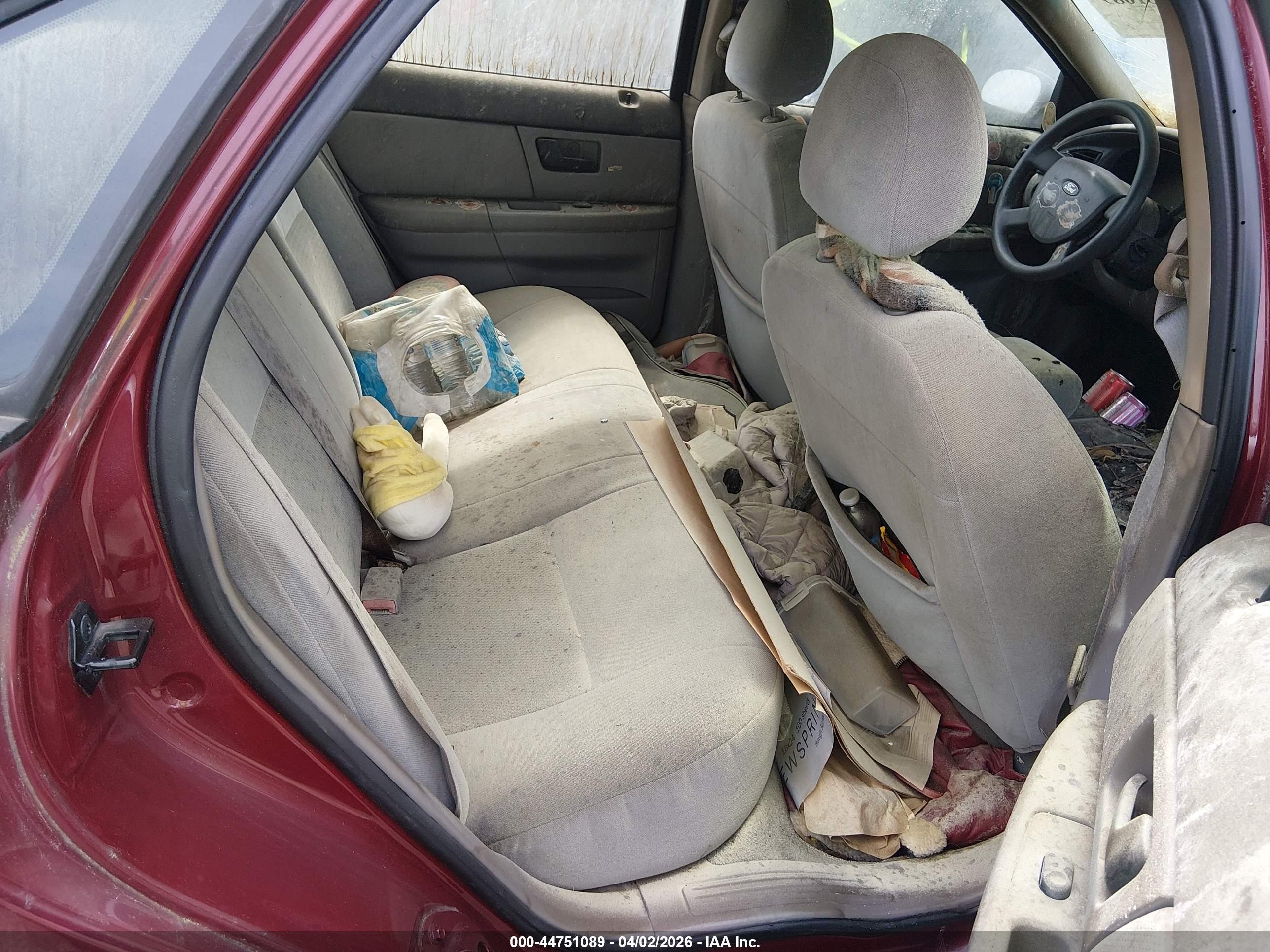 2004 Ford Taurus Se Red vin: 1FAFP53U74A110129