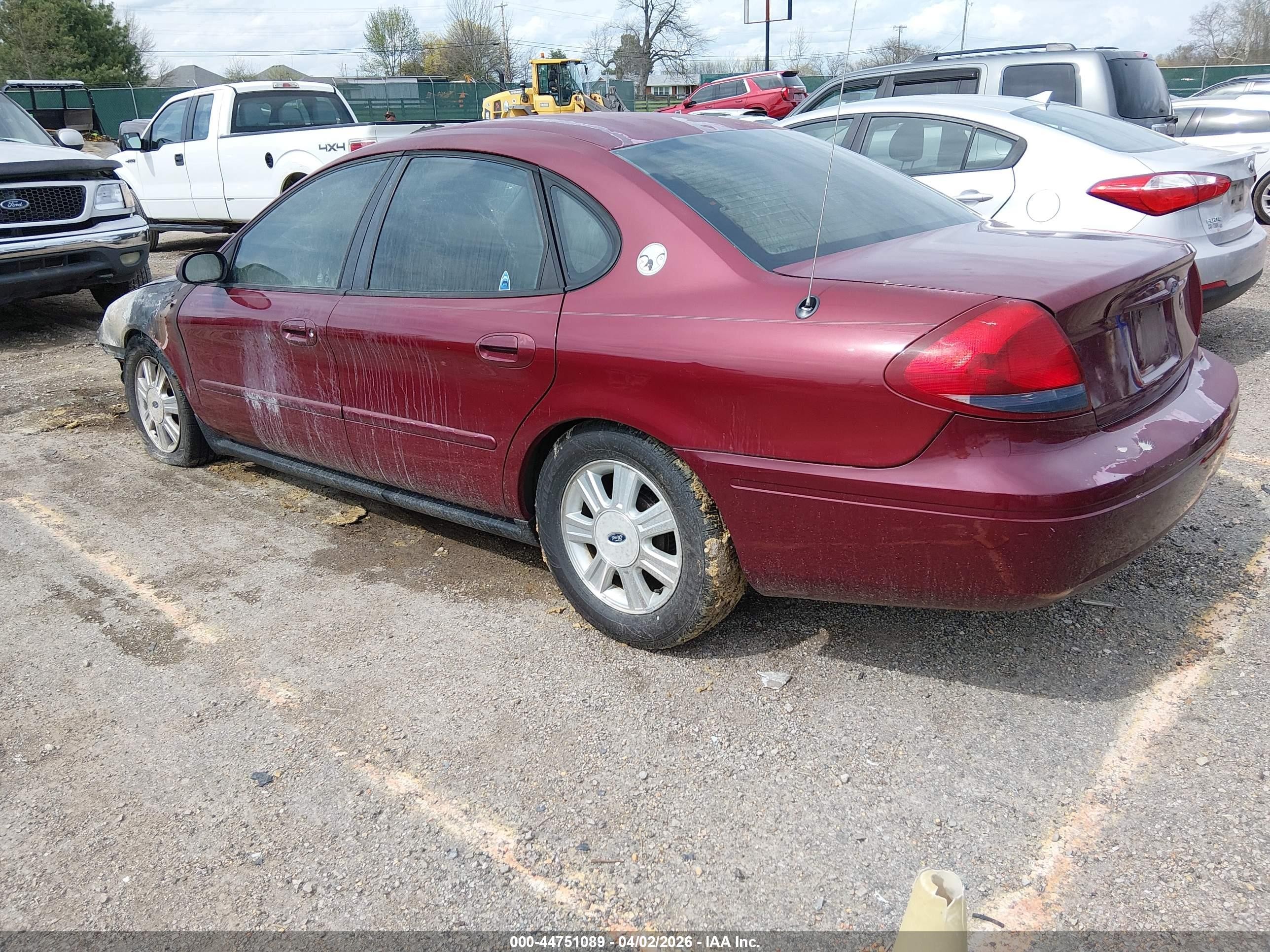 2004 Ford Taurus Se Red vin: 1FAFP53U74A110129