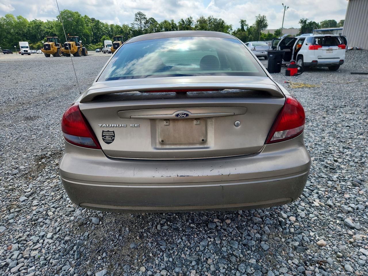 2004 Ford Taurus Se Tan vin: 1FAFP53U74A112544
