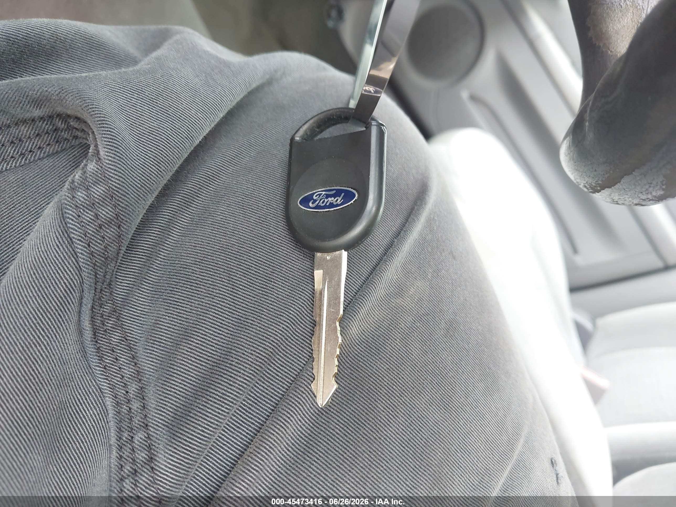 2007 Ford Taurus Se Red vin: 1FAFP53U77A179276