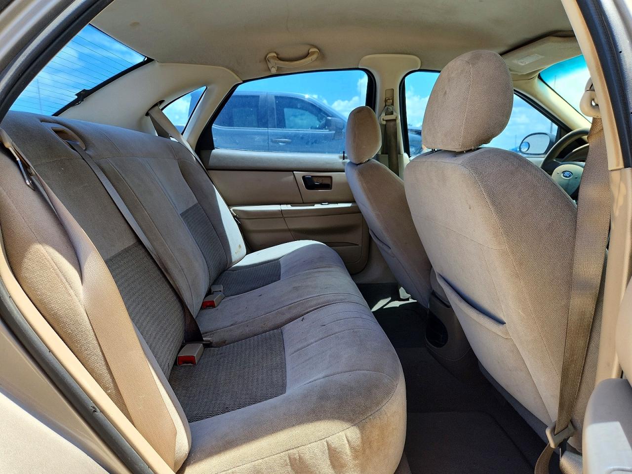 2007 Ford Taurus Se Желто-коричневый vin: 1FAFP53U77A216679