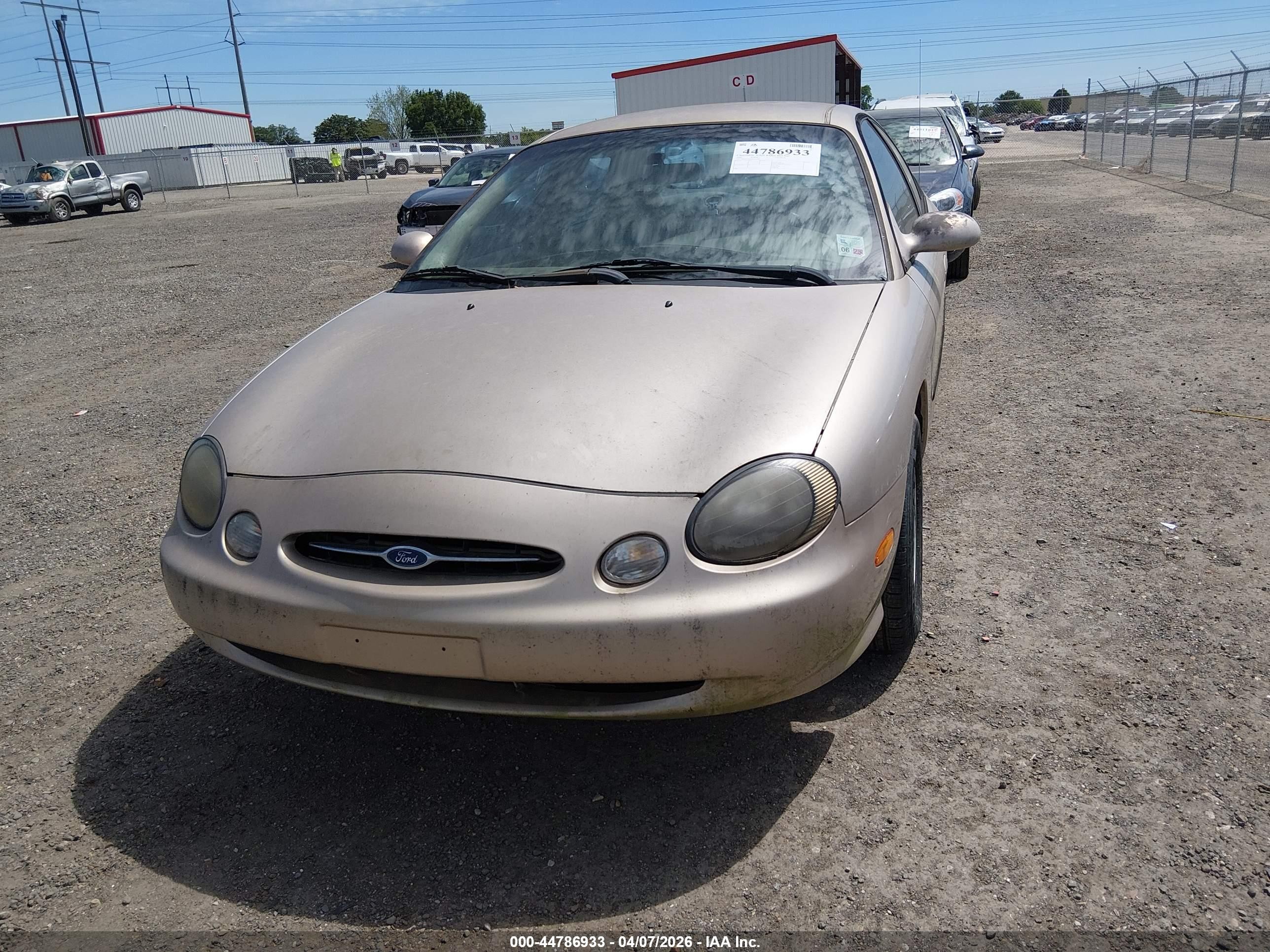 1999 Ford Taurus Se/se-ne Tan vin: 1FAFP53U7XA293164