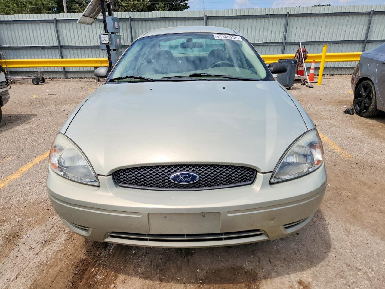 2004 Ford Taurus Se Серебряный vin: 1FAFP53U84G100951