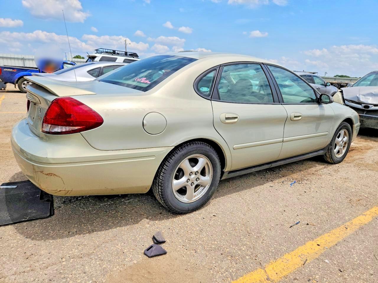 2004 Ford Taurus Se Серебряный vin: 1FAFP53U84G100951