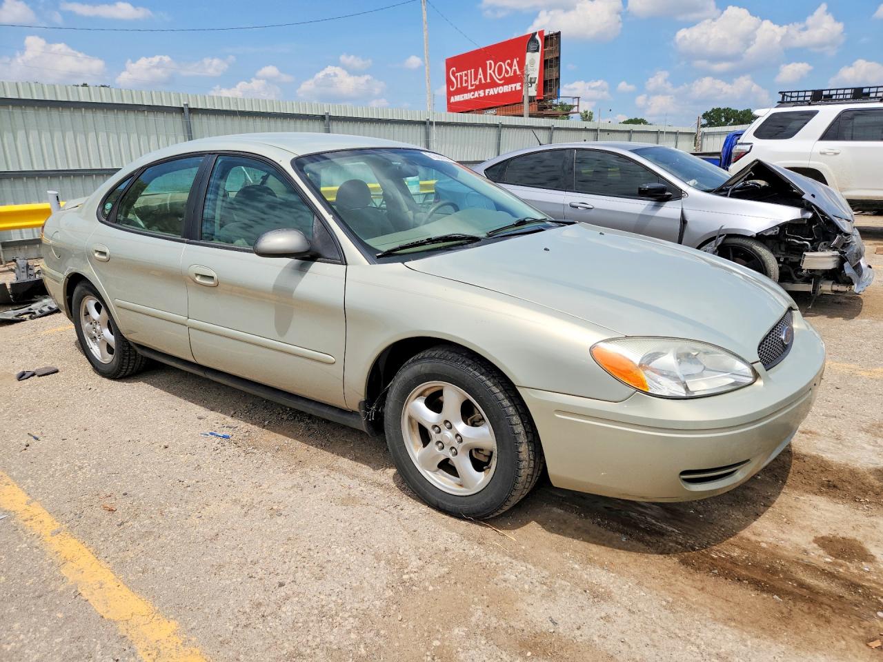 2004 Ford Taurus Se Серебряный vin: 1FAFP53U84G100951