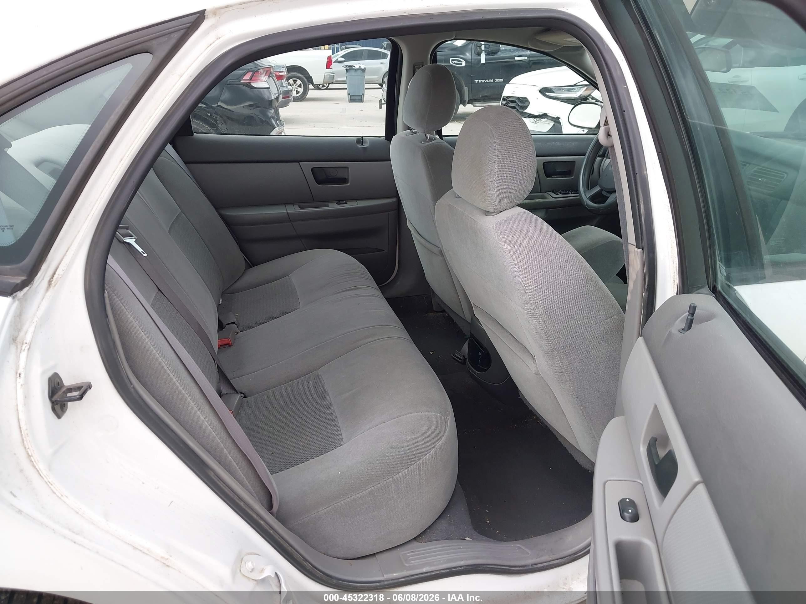 2005 Ford Taurus Se White vin: 1FAFP53U85A279819