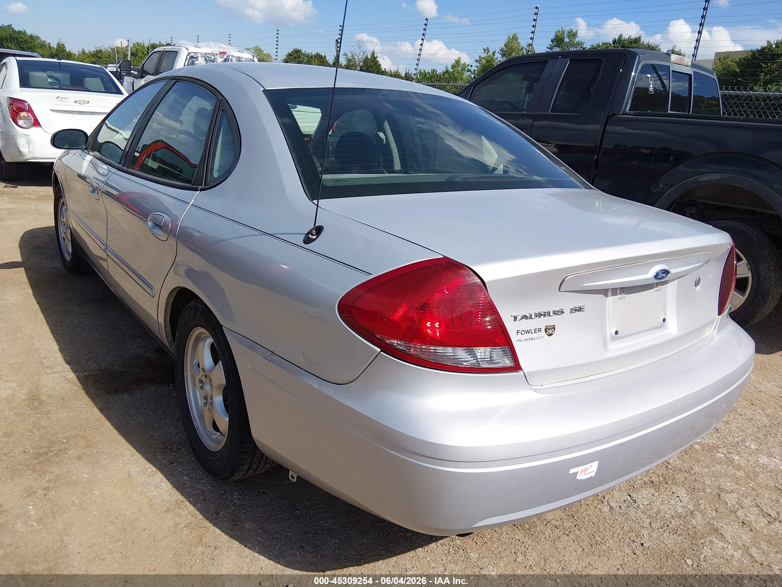 2006 Ford Taurus Se Silver vin: 1FAFP53U86A113267