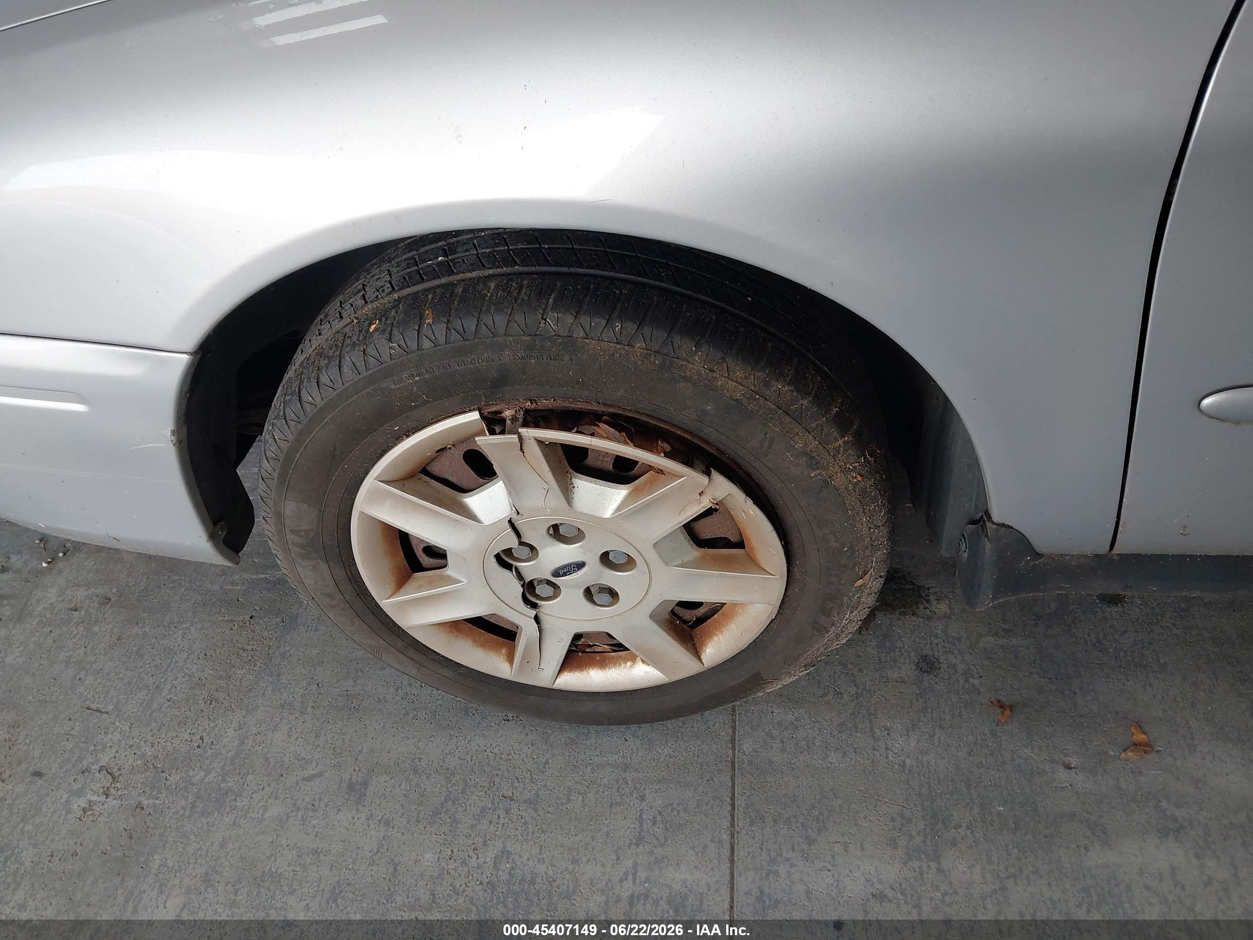2007 Ford Taurus Se Silver vin: 1FAFP53U87A156377