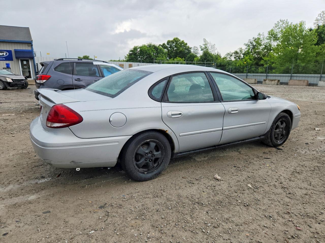 2007 Ford Taurus Se Silver vin: 1FAFP53U87A164625