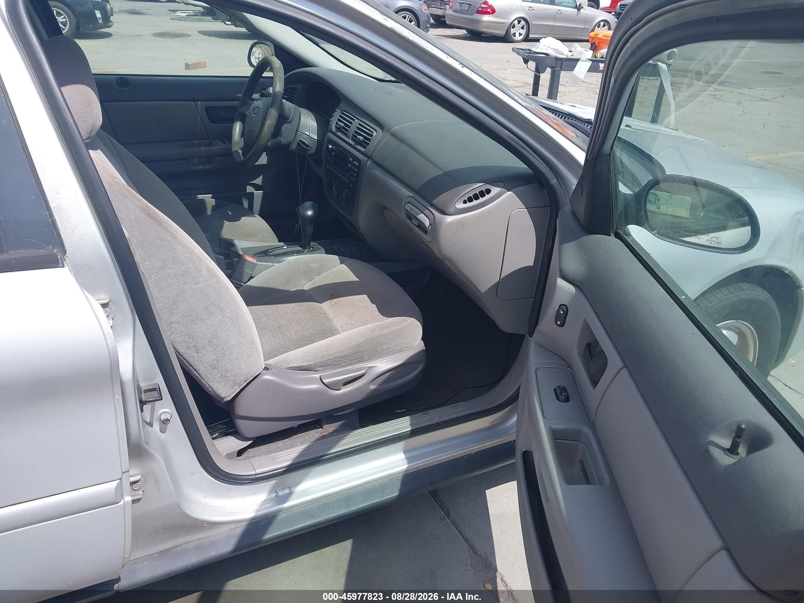 2007 Ford Taurus Se Silver vin: 1FAFP53U87A181425
