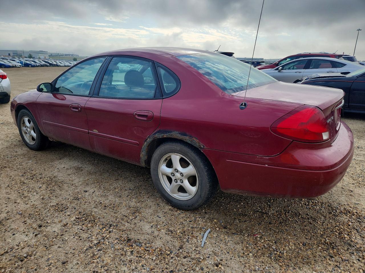 2002 Ford Taurus Se Red vin: 1FAFP53U92G208167