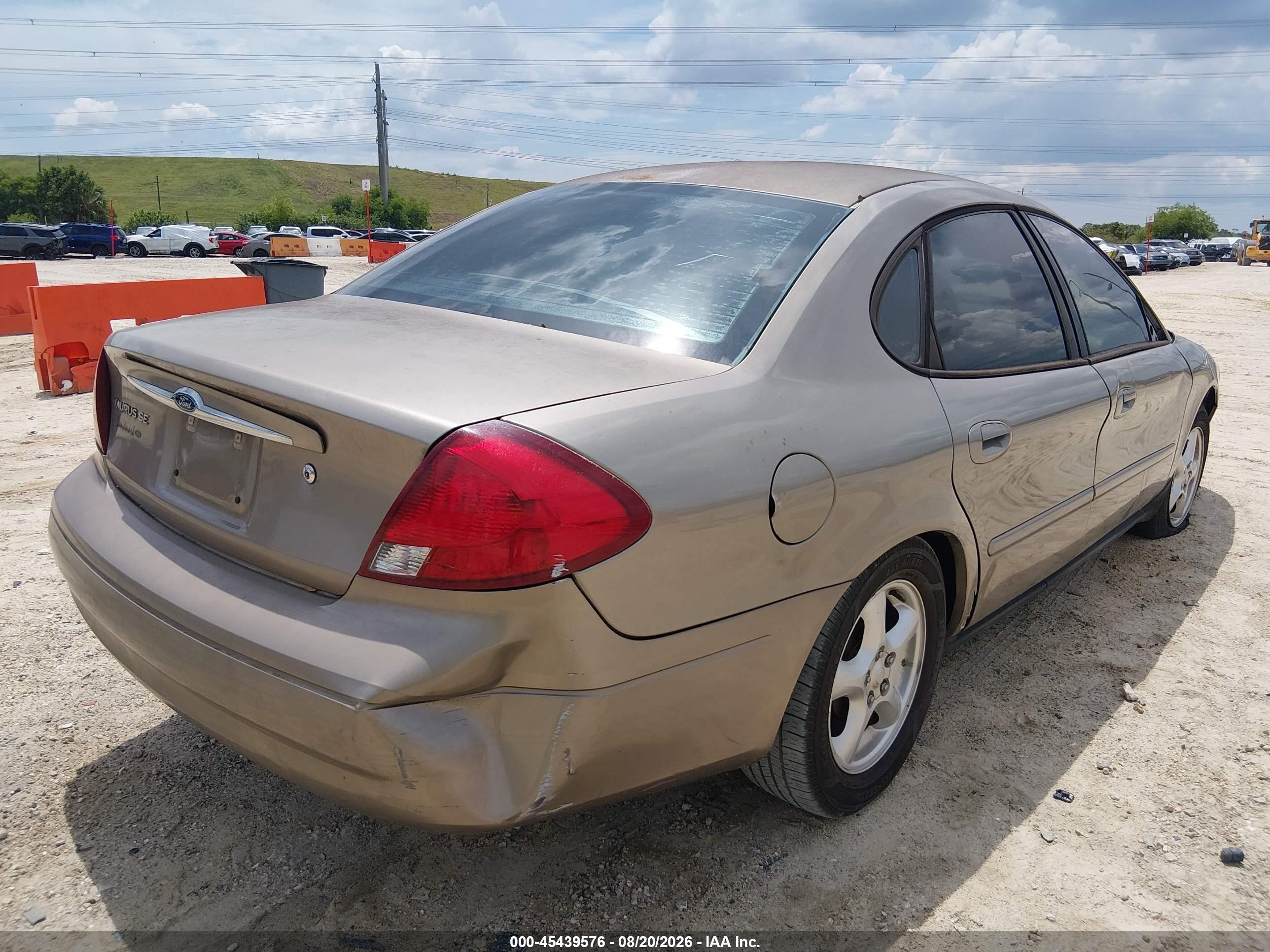 2003 Ford Taurus Se Champagne vin: 1FAFP53U93G264935