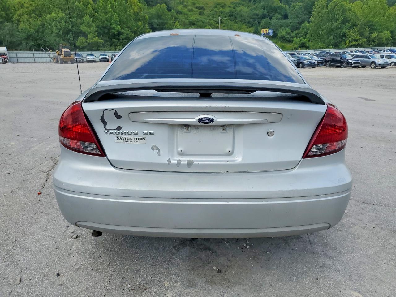 2005 Ford Taurus Серебряный vin: 1FAFP53U95A292546