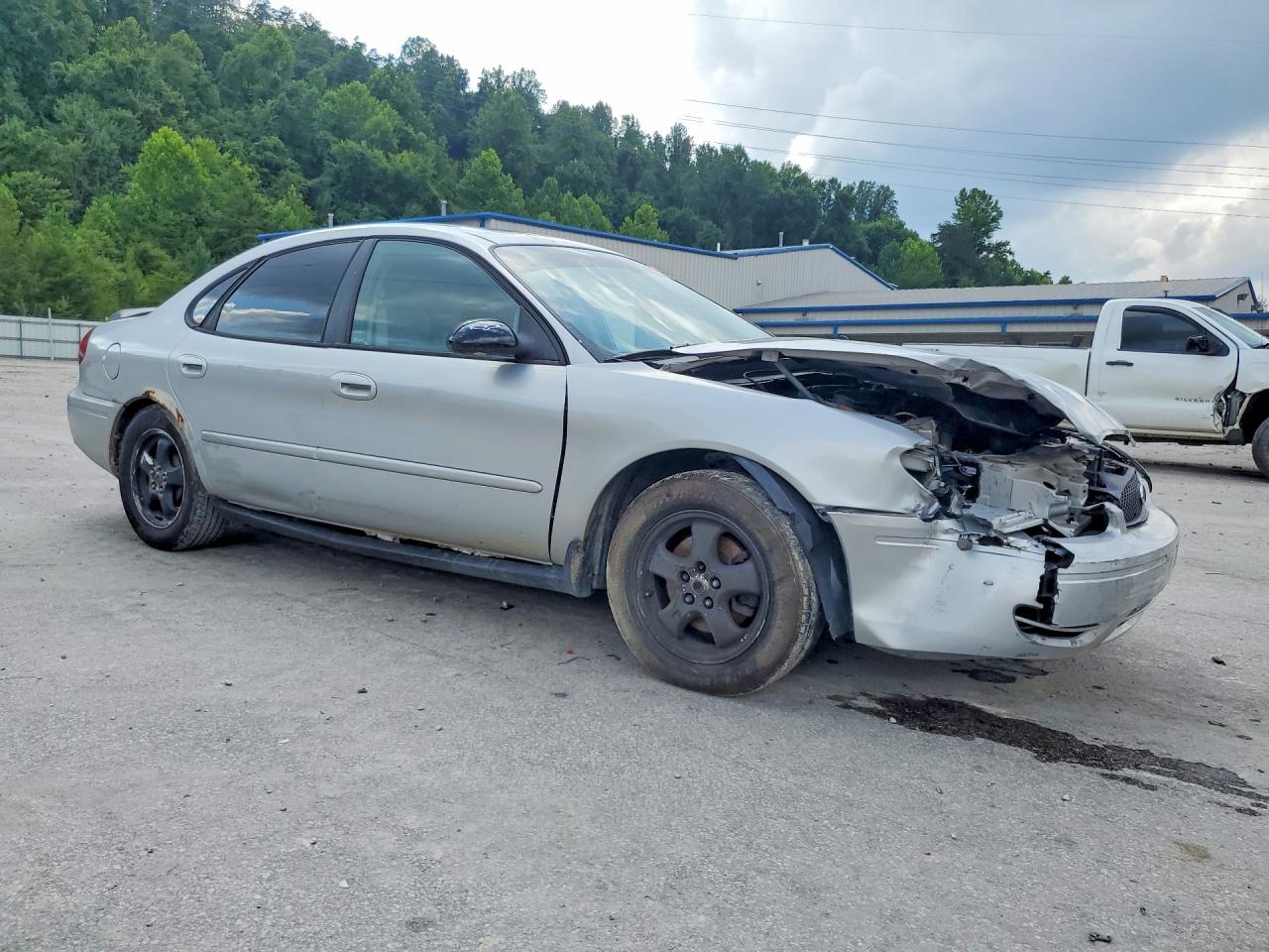 2005 Ford Taurus Серебряный vin: 1FAFP53U95A292546