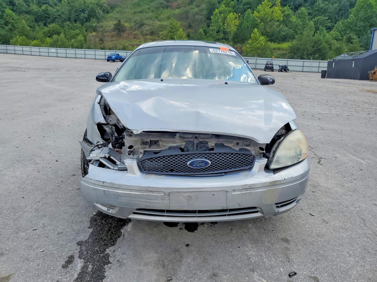 2005 Ford Taurus Серебряный vin: 1FAFP53U95A292546