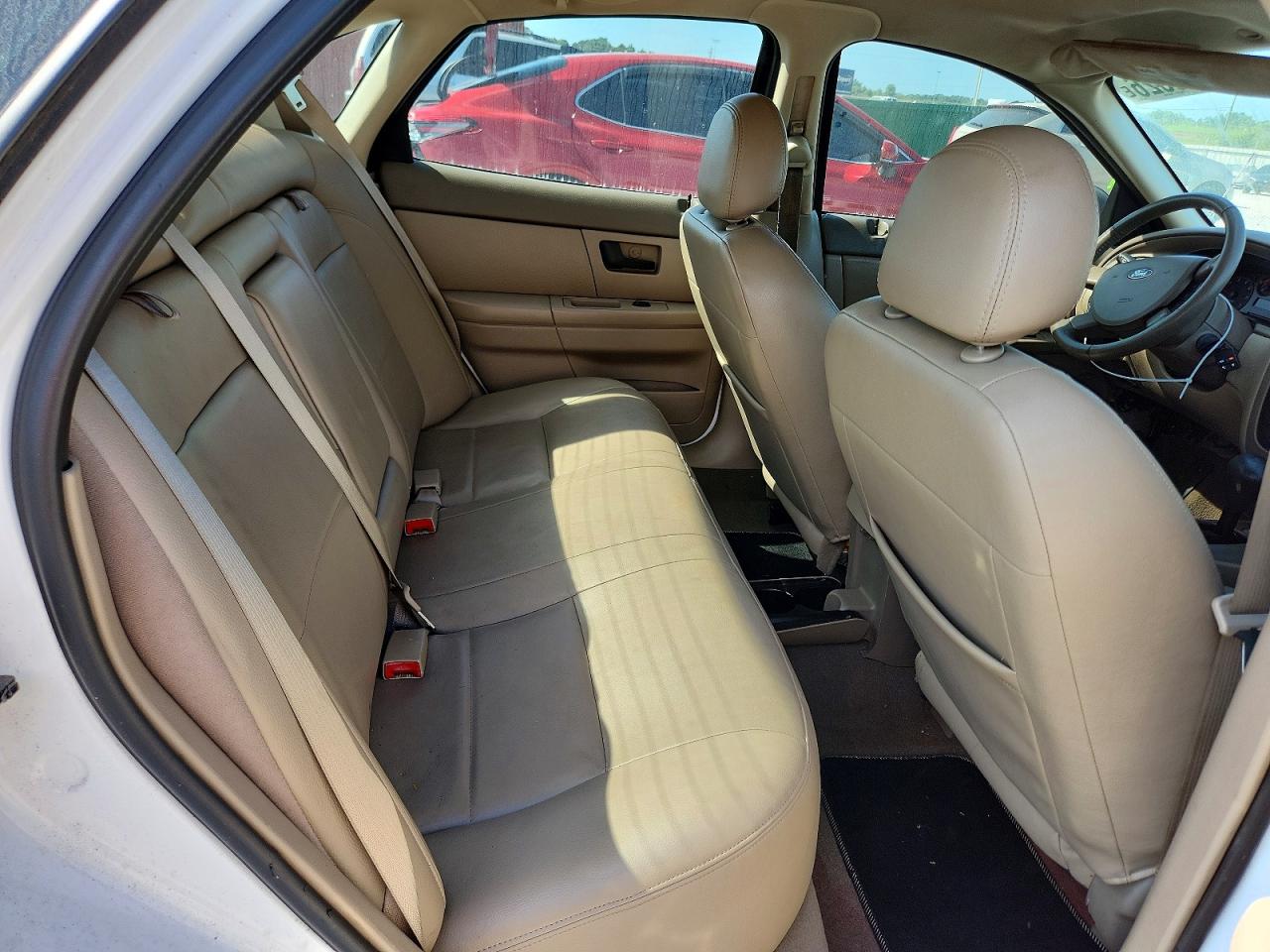 2006 Ford Taurus Se Белый vin: 1FAFP53U96A195526