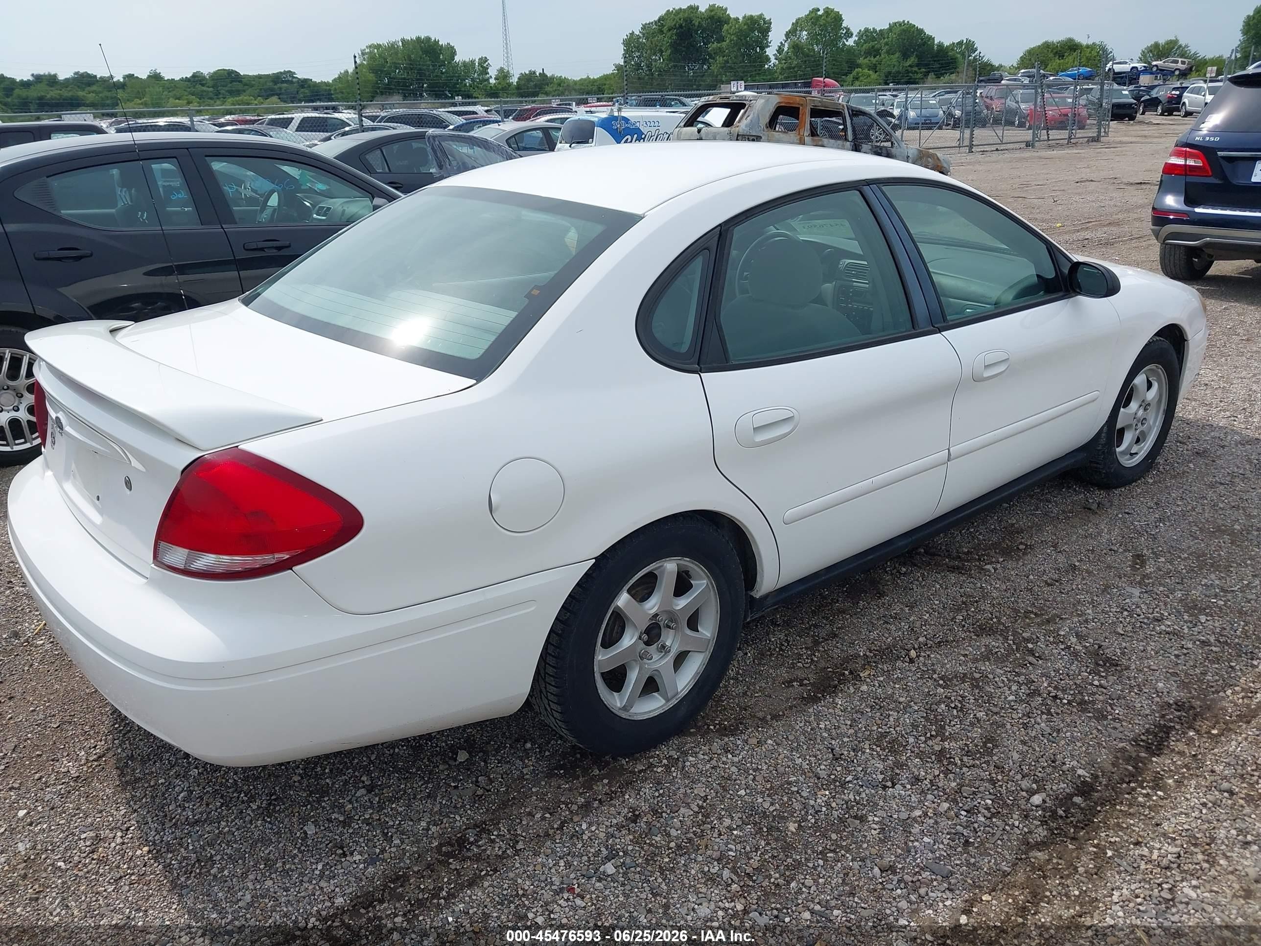 2006 Ford Taurus Se White vin: 1FAFP53U96A254333