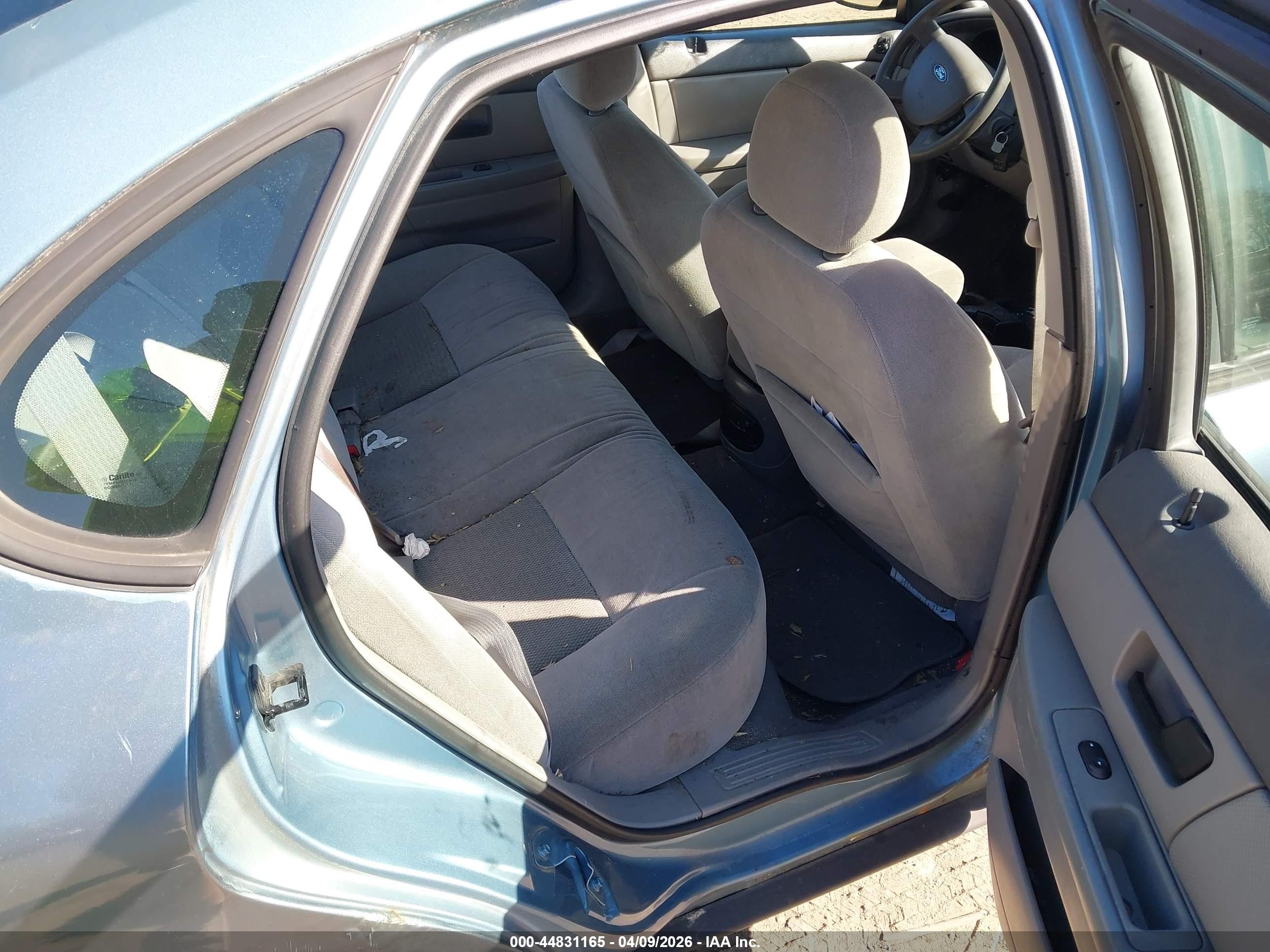 2007 Ford Taurus Se Blue vin: 1FAFP53U97A118995