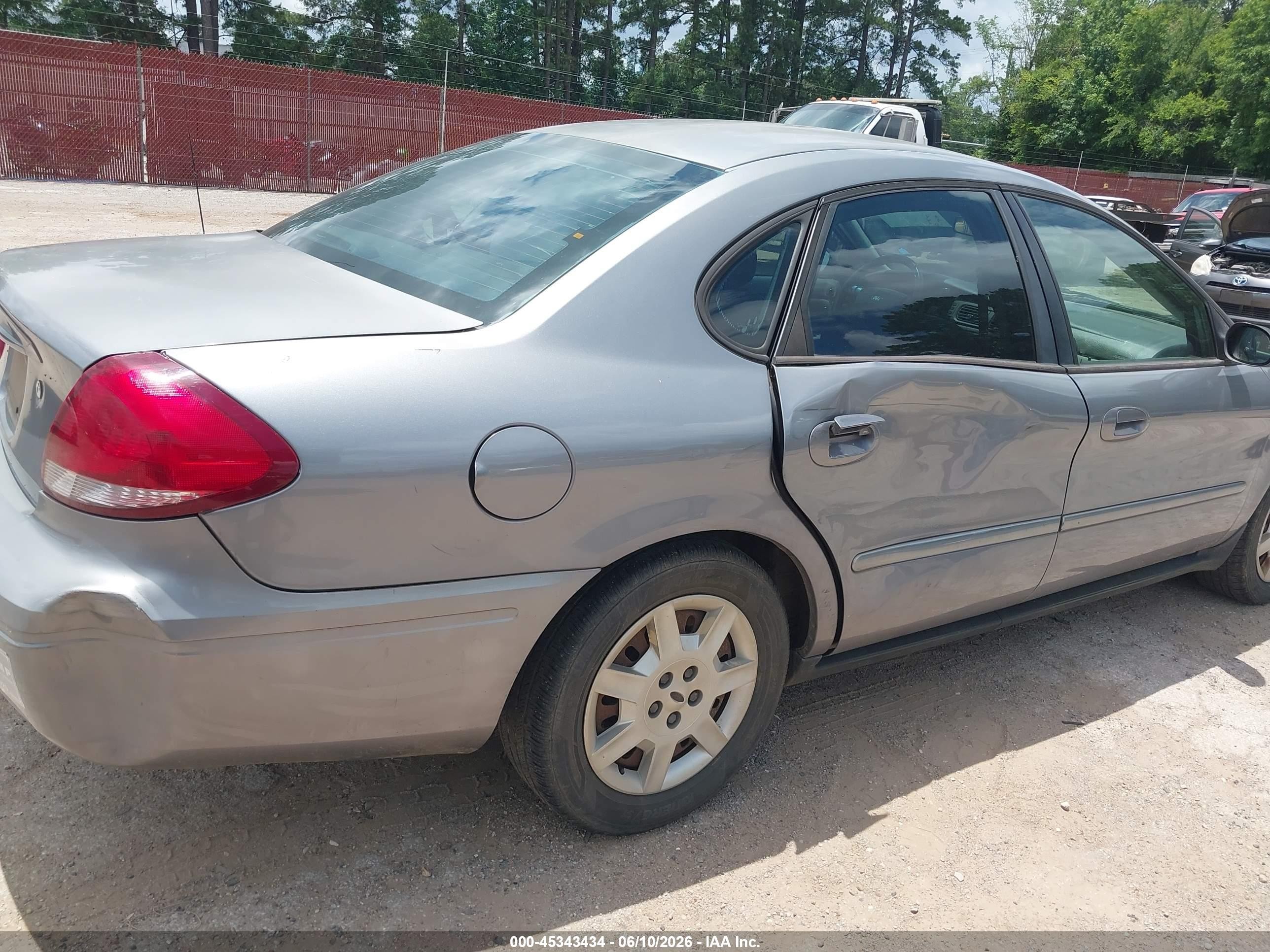 2007 Ford Taurus Se Gray vin: 1FAFP53U97A150748