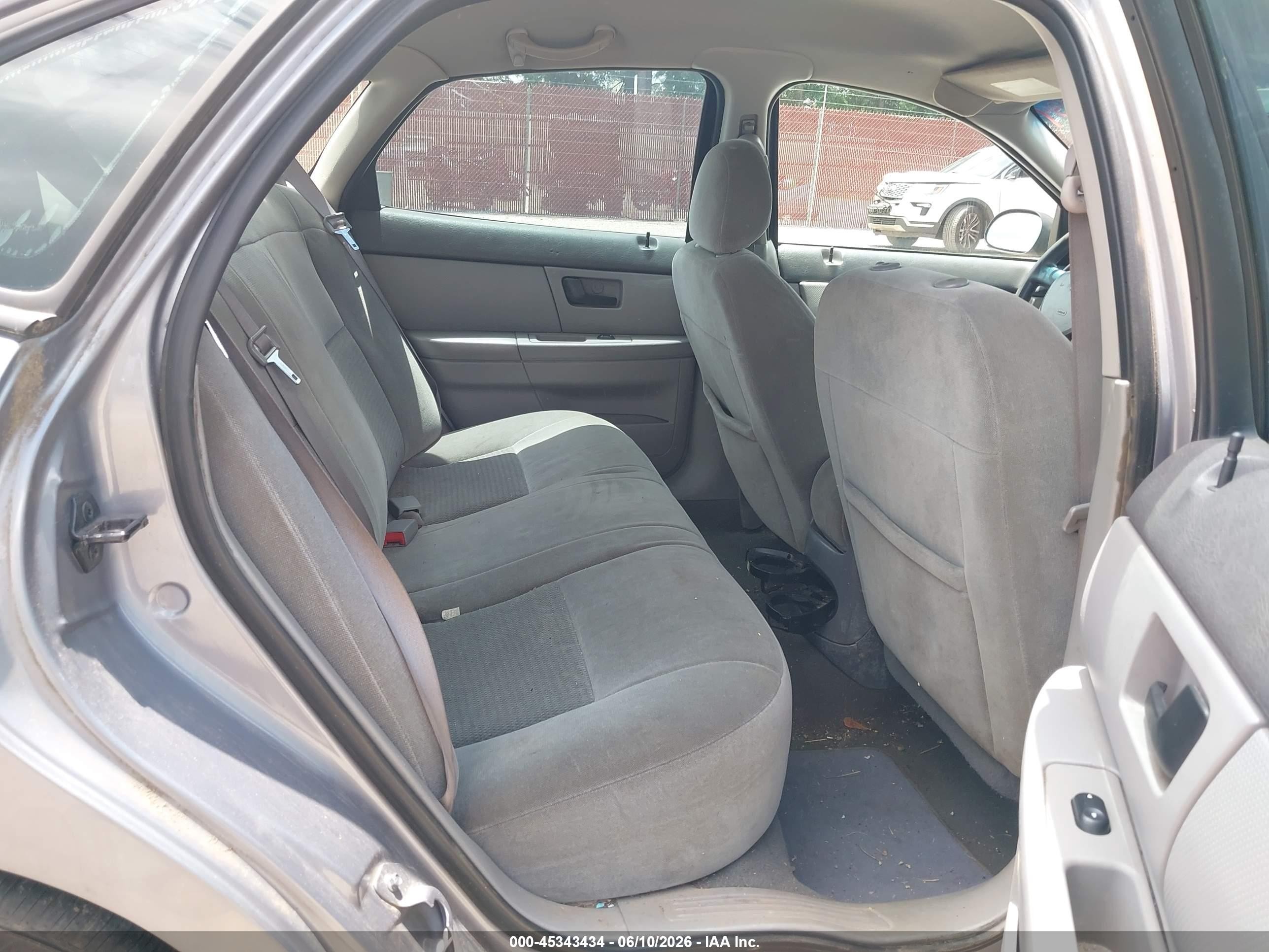 2007 Ford Taurus Se Gray vin: 1FAFP53U97A150748