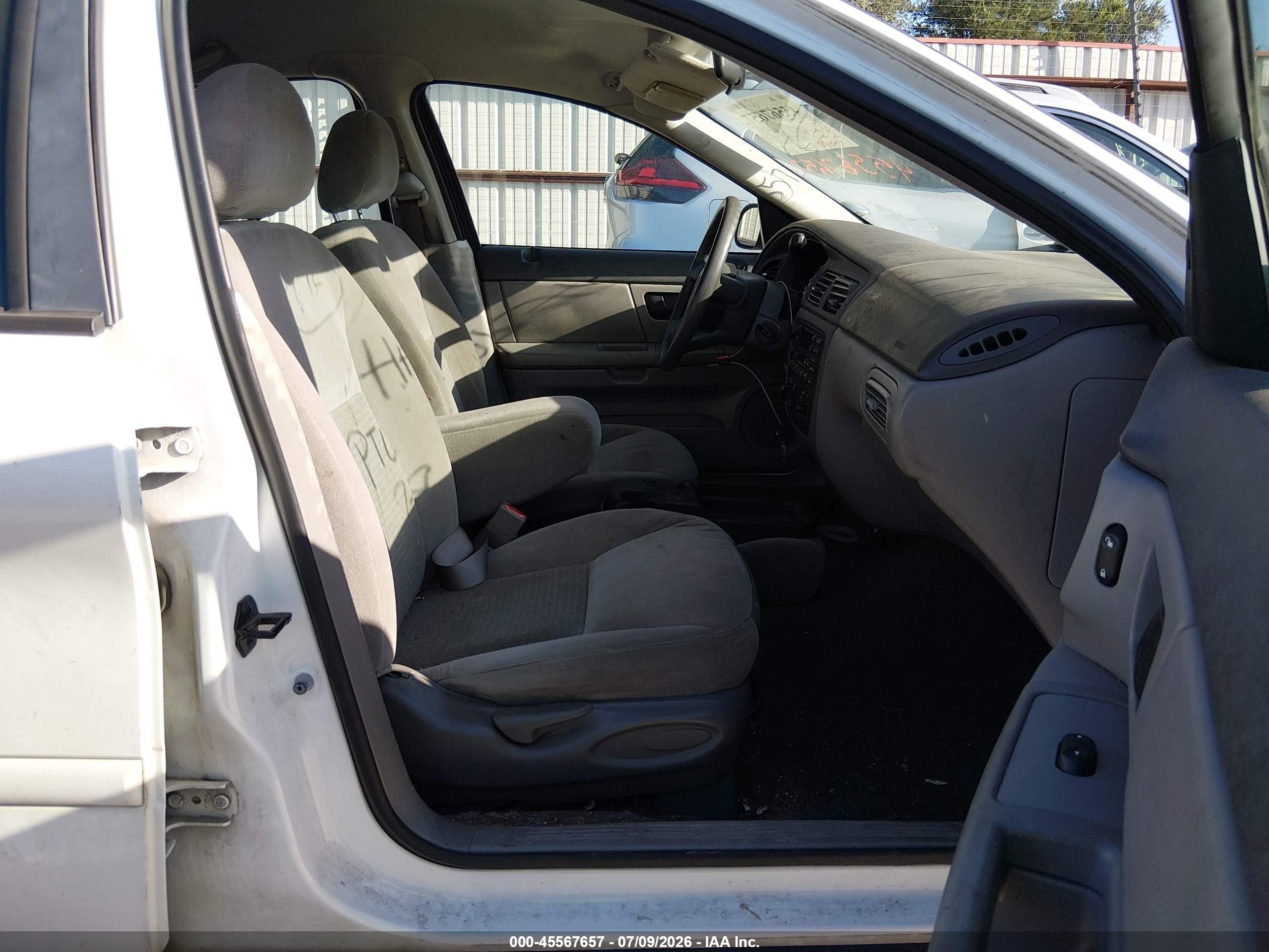 2007 Ford Taurus Se White vin: 1FAFP53U97A196371