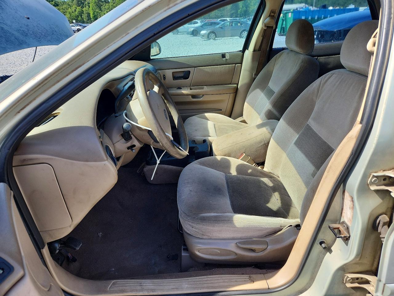 2004 Ford Taurus Se Золотой vin: 1FAFP53UX4A147918