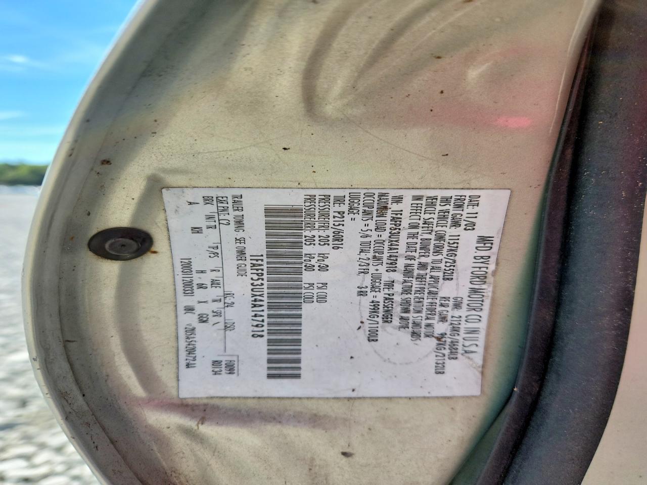 2004 Ford Taurus Se Золотой vin: 1FAFP53UX4A147918