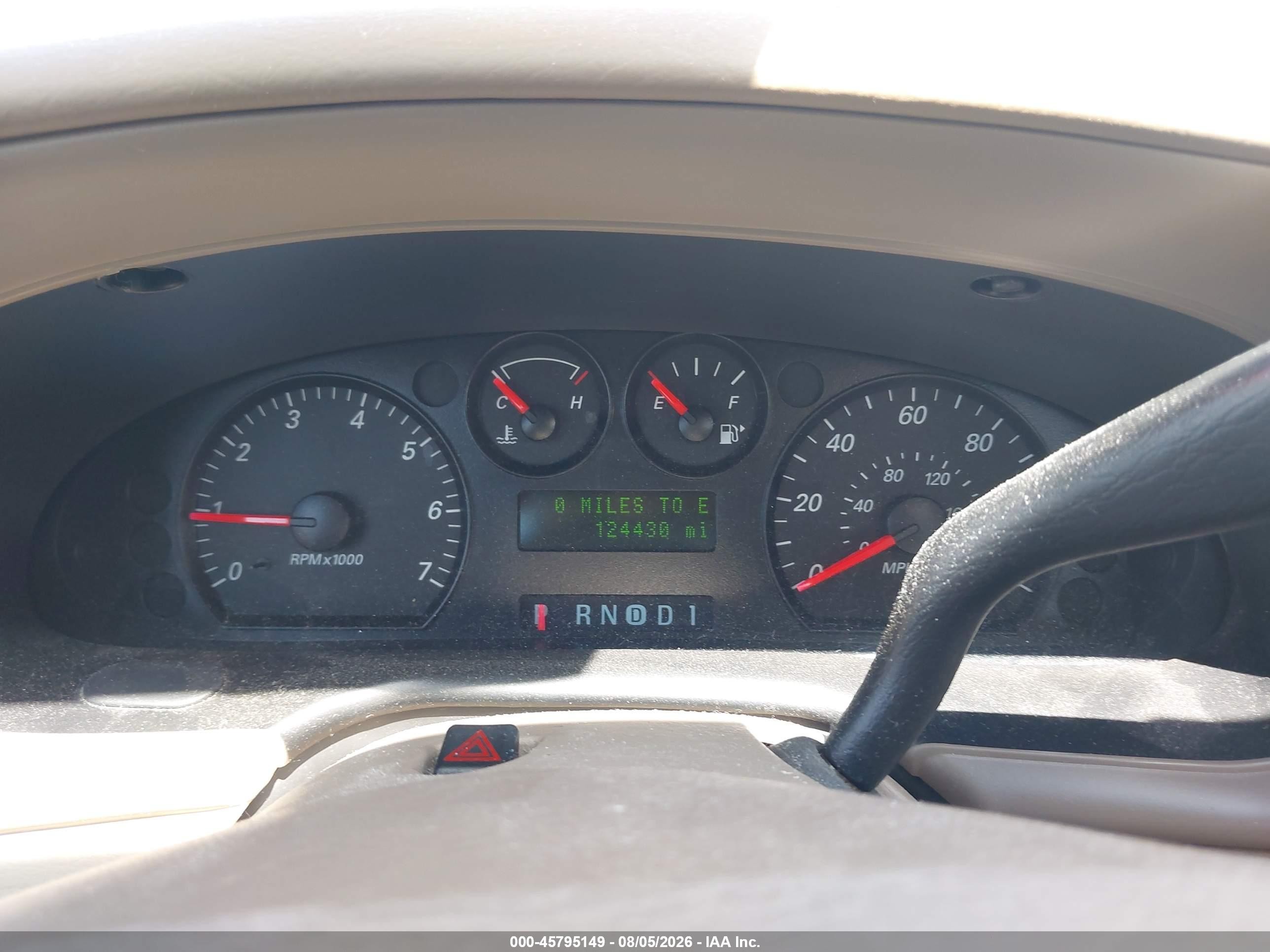 2005 Ford Taurus Se Green vin: 1FAFP53UX5A301142